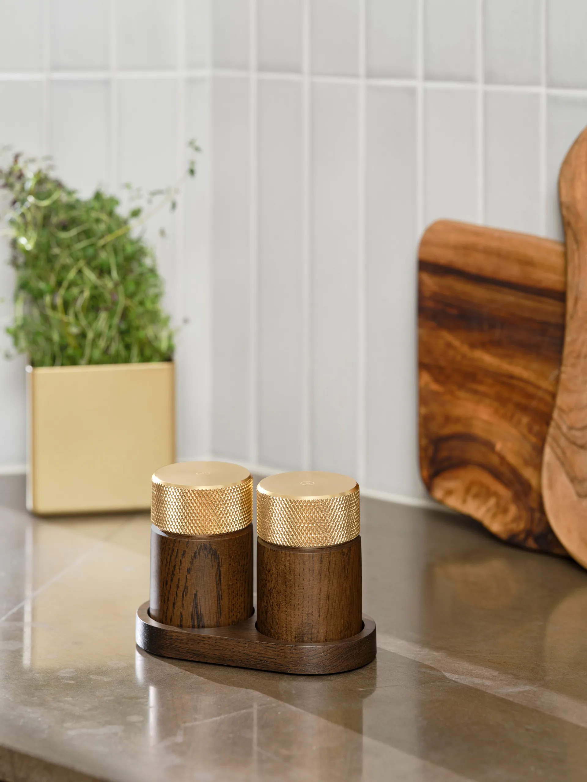 Młynek do soli i pieprzu Sina 6 cm, Ciemny jesion-mosiądz Gejst