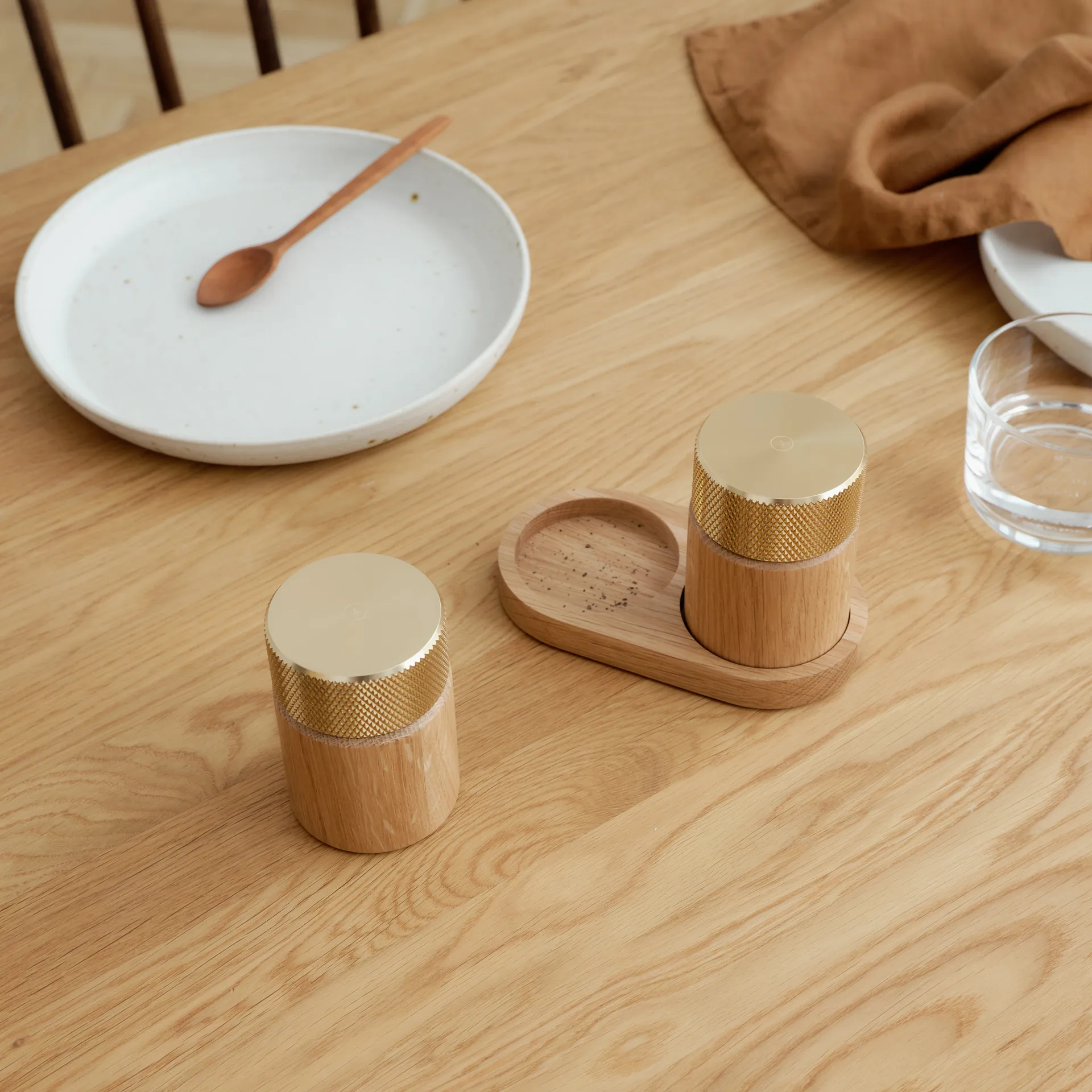 Młynek do soli i pieprzu Sina 6 cm, Dąb-mosiądz Gejst