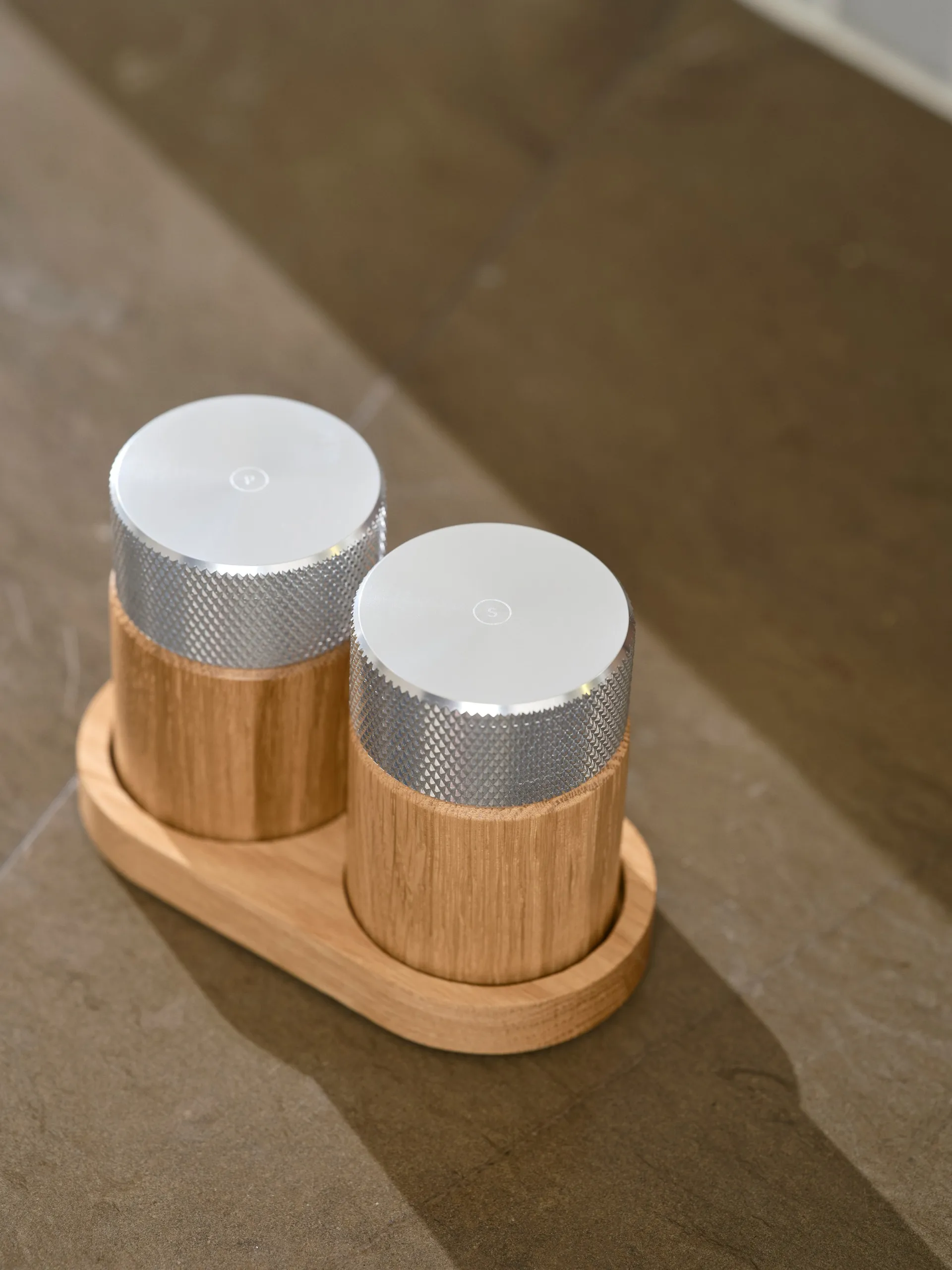 Młynek do soli i pieprzu Sina 6 cm, Dąb-stal Gejst