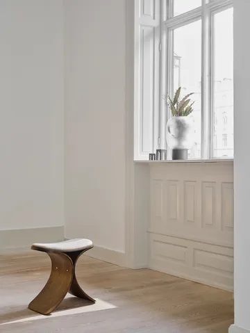 Stołek Luno 48×28×72 cm - Ciemny dąb–ciemny beżowy tekstylia - Gejst