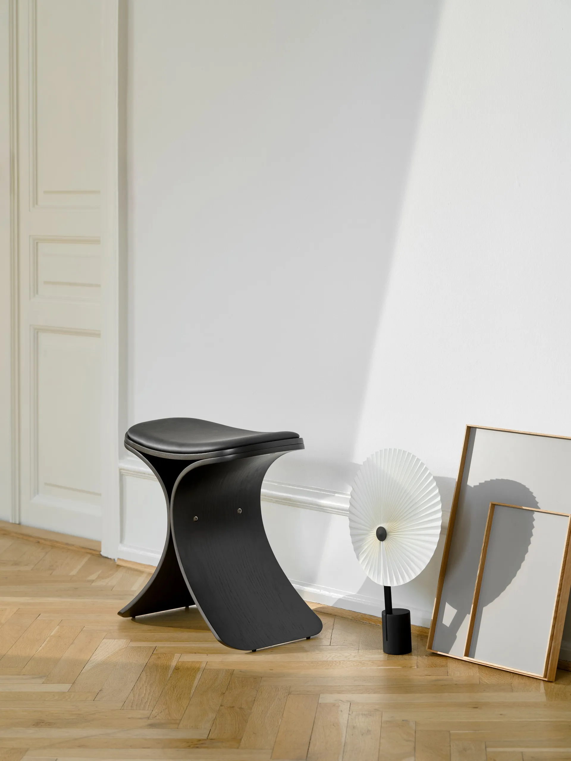 Stołek Luno 48×28×72 cm, Czarny dąb-czarna skóra Gejst