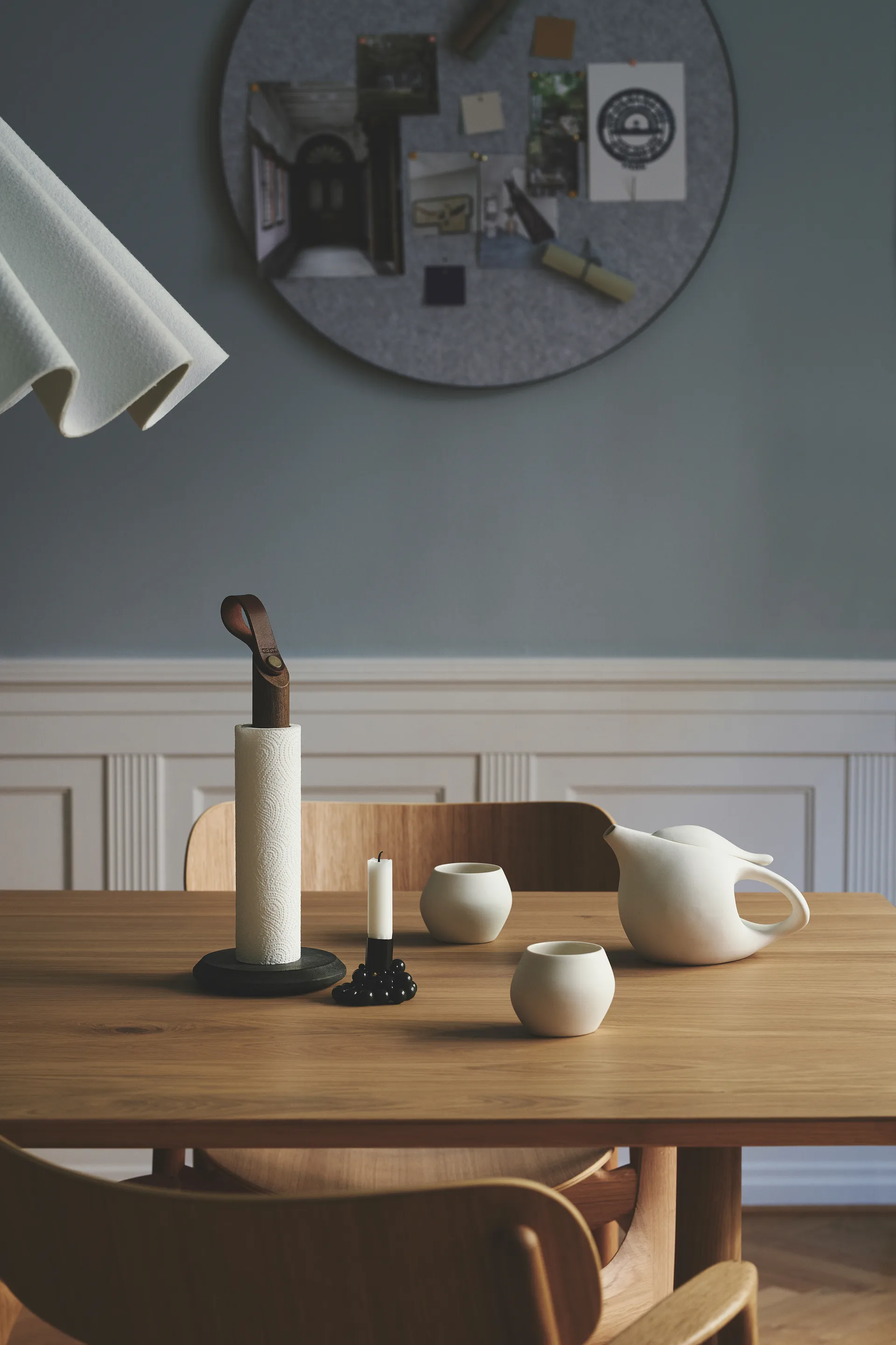 Stojak na ręcznik papierowy Grab, Dąb palony Gejst