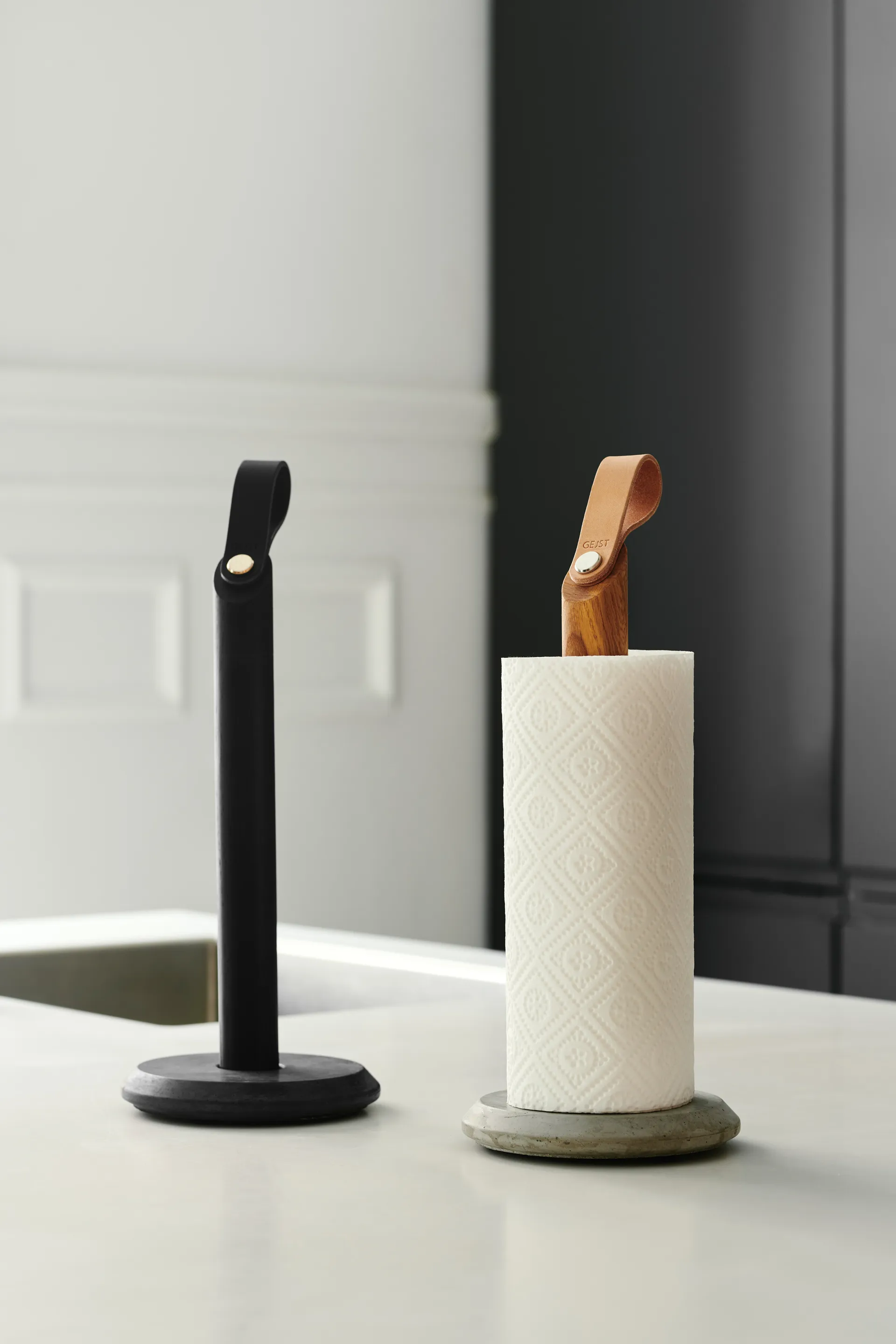 Stojak na ręcznik papierowy Grab, Dąb Gejst