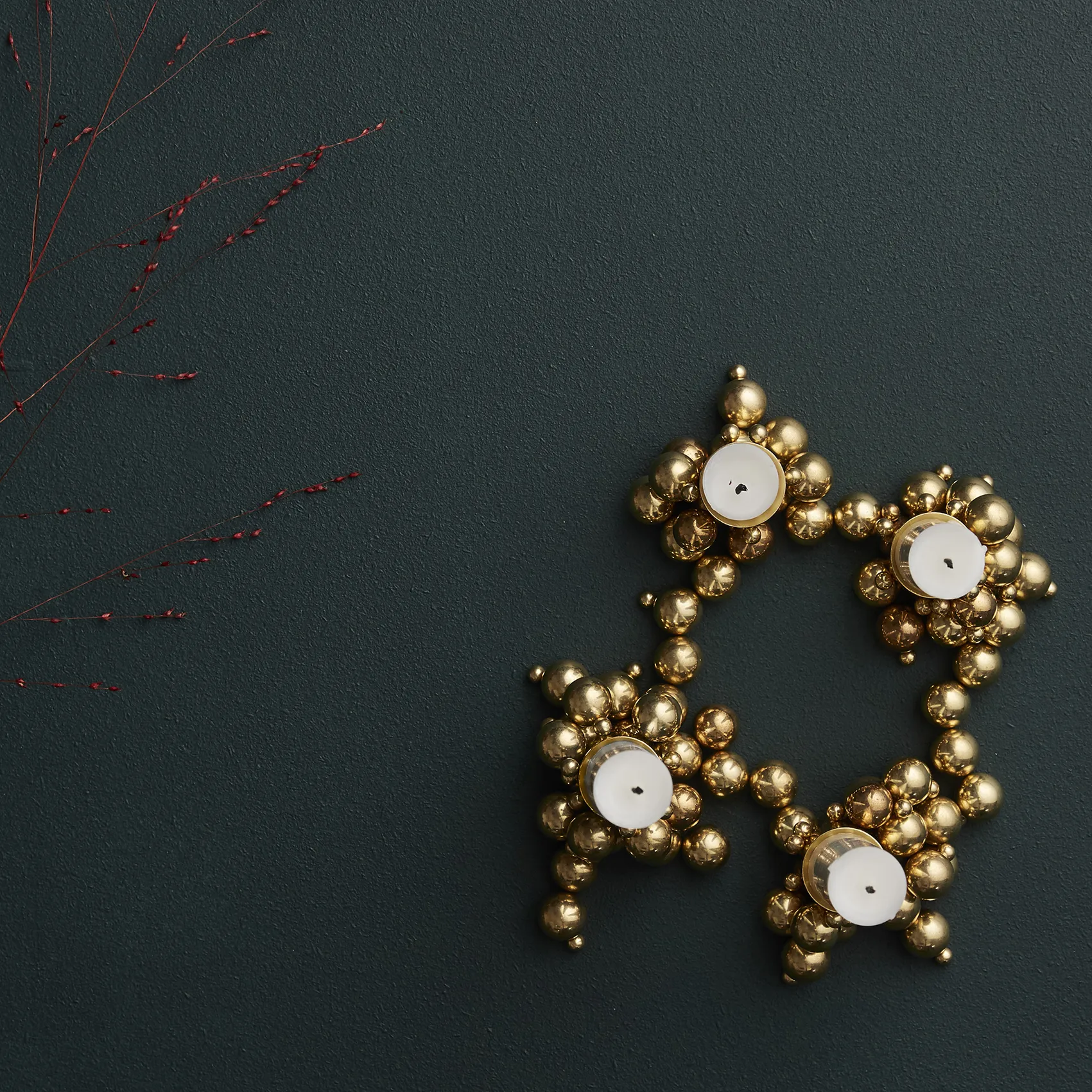 Świecznik z molekułami 4, Mosiądz Gejst