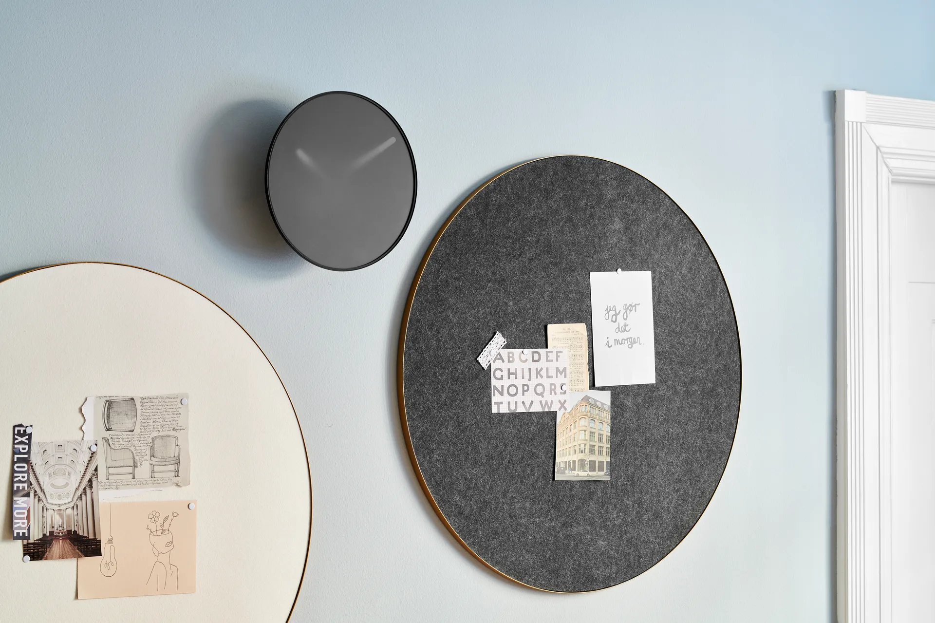 Tablica ścienna Retell Ø80 cm, Czarny-mosiądz Gejst