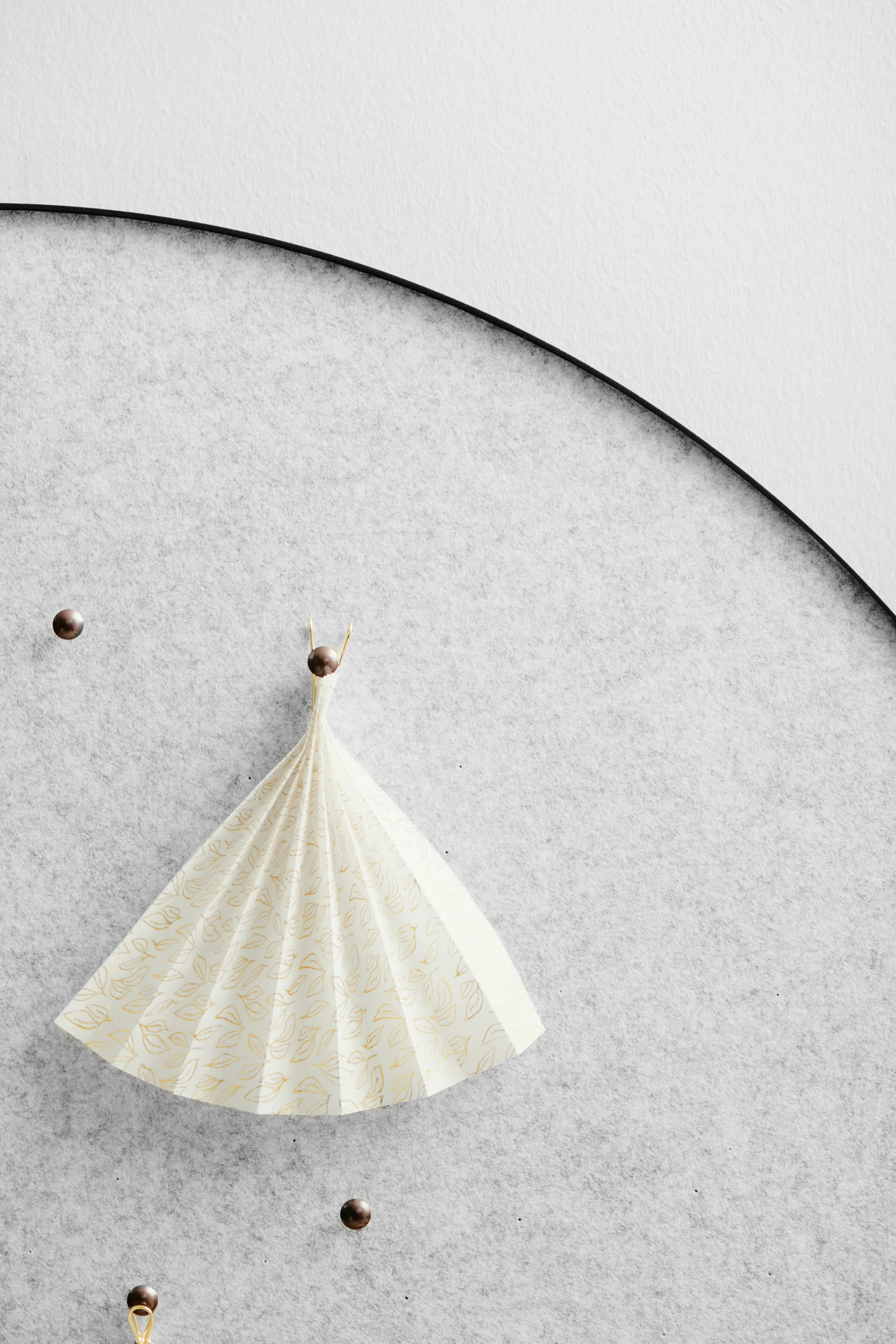 Tablica ścienna Retell Ø80 cm, Jasnoszary Gejst