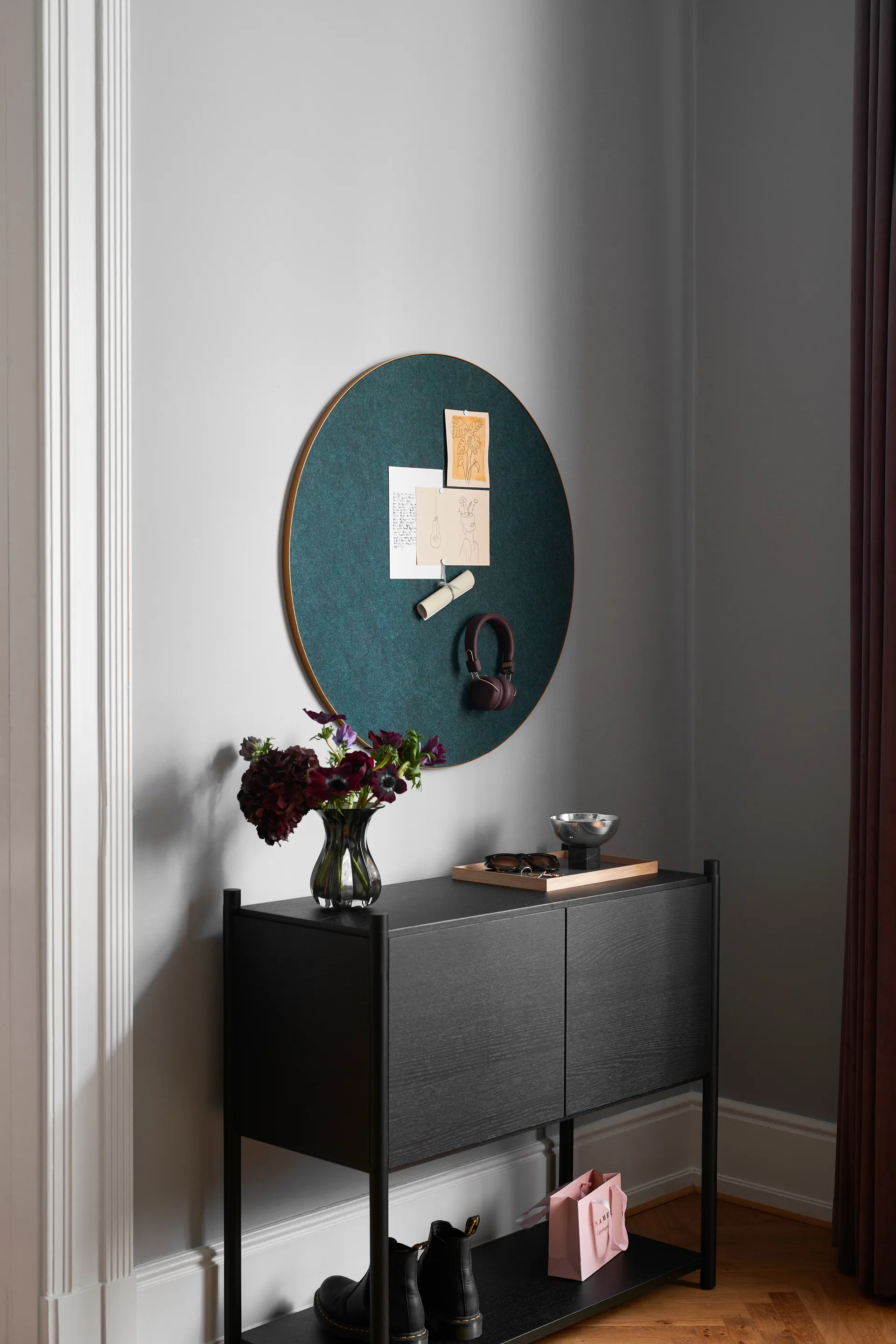 Tablica ścienna Retell Ø80 cm, Zielony-mosiądz Gejst