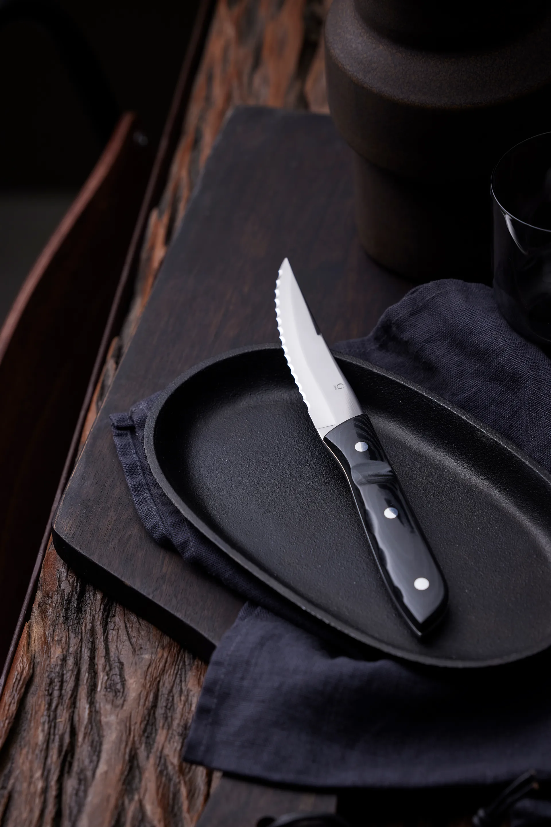 Old Farmer nóż do steków XL, Micarta Gense