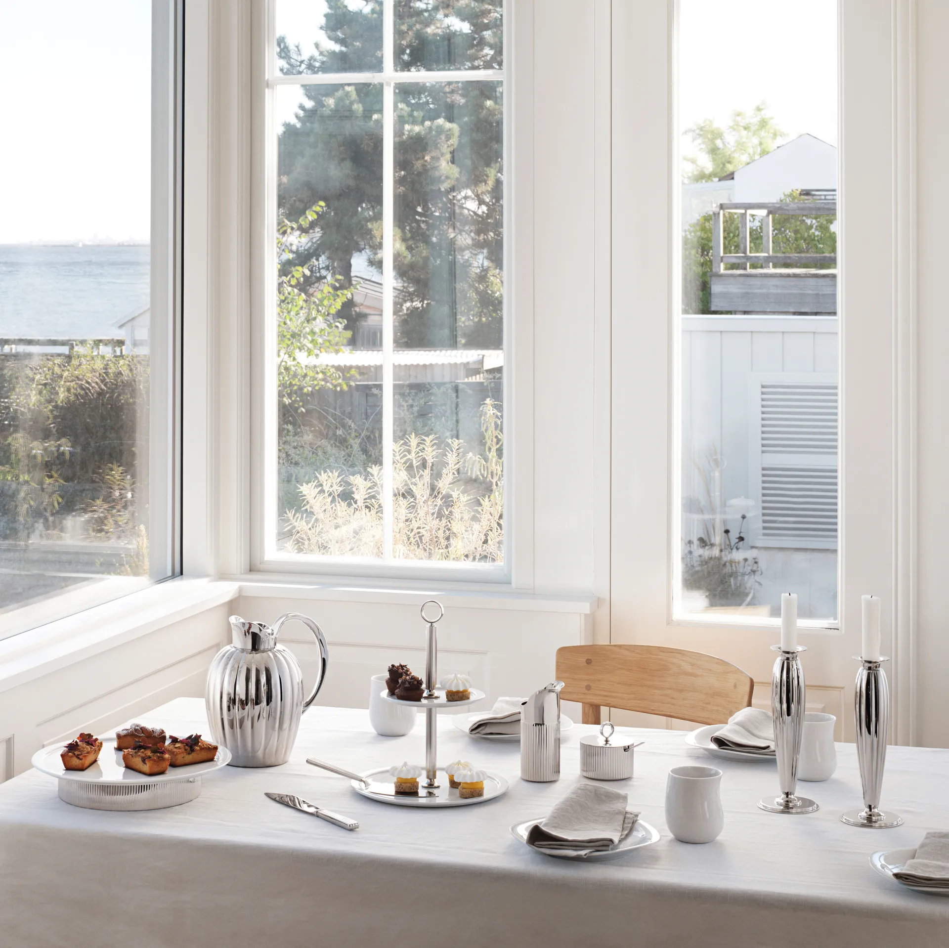 Termos stołowy z przykrywką Bernadotte, 1 L Georg Jensen