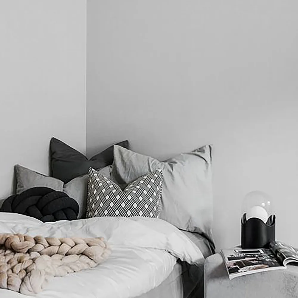 Ghost lampa stołowa, beige, jasne szkło Globen Lighting