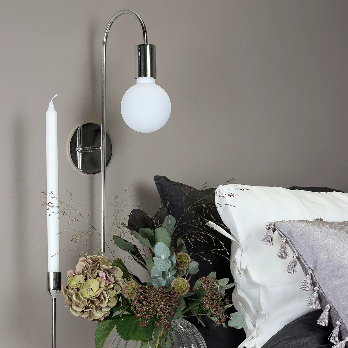Lampa ścienna Grace, chrom Globen Lighting