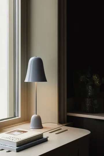 Lampa stołowa Blåklockan - Dymny niebieski (niebieski), Ø16x 50cm wys. - Globen Lighting