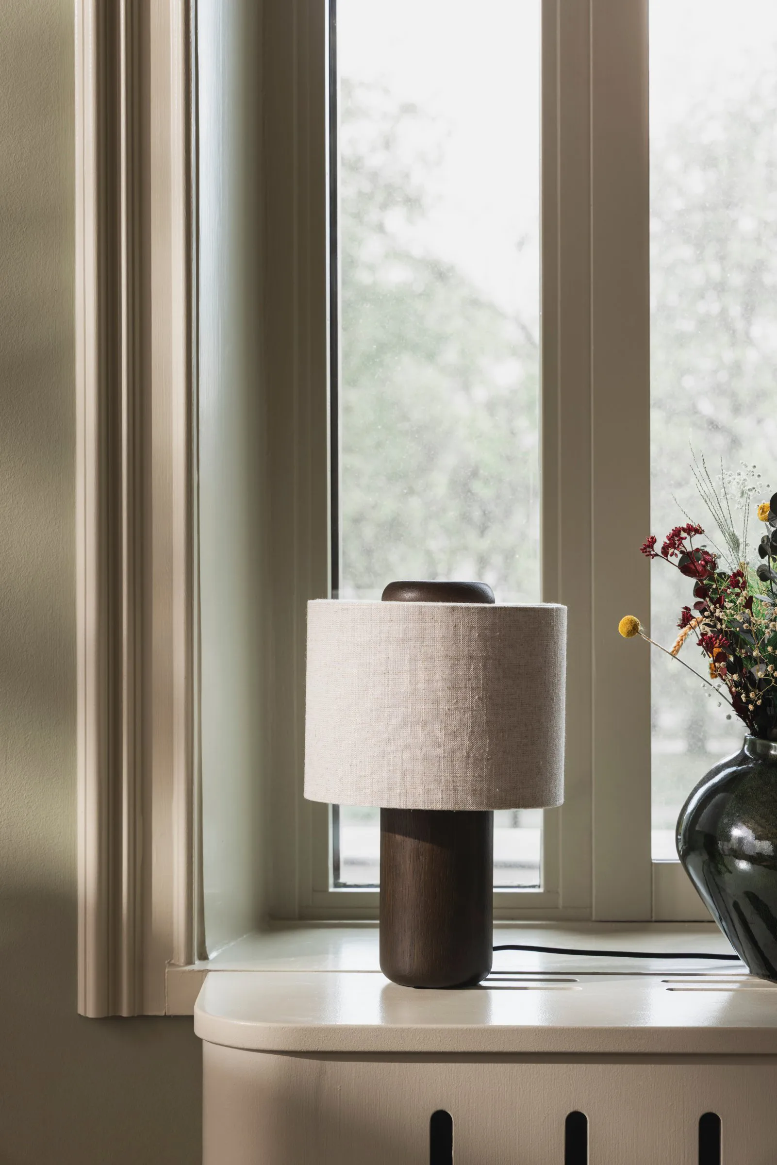 Lampa stołowa Bosco, Dąb bejcowany na brązowo Globen Lighting