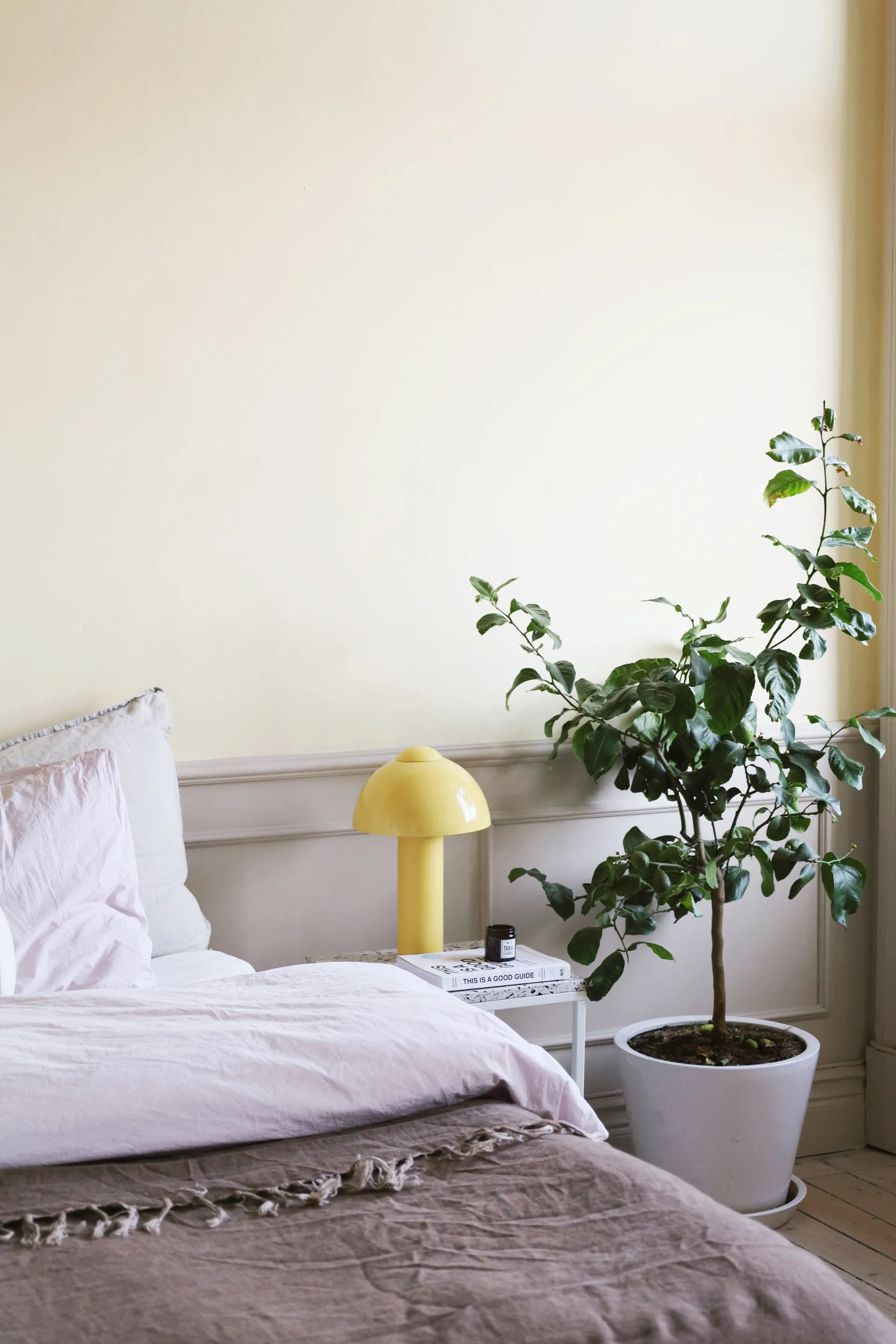 Lampa stołowa Buddy 23, 36 cm, Żółta  Globen Lighting