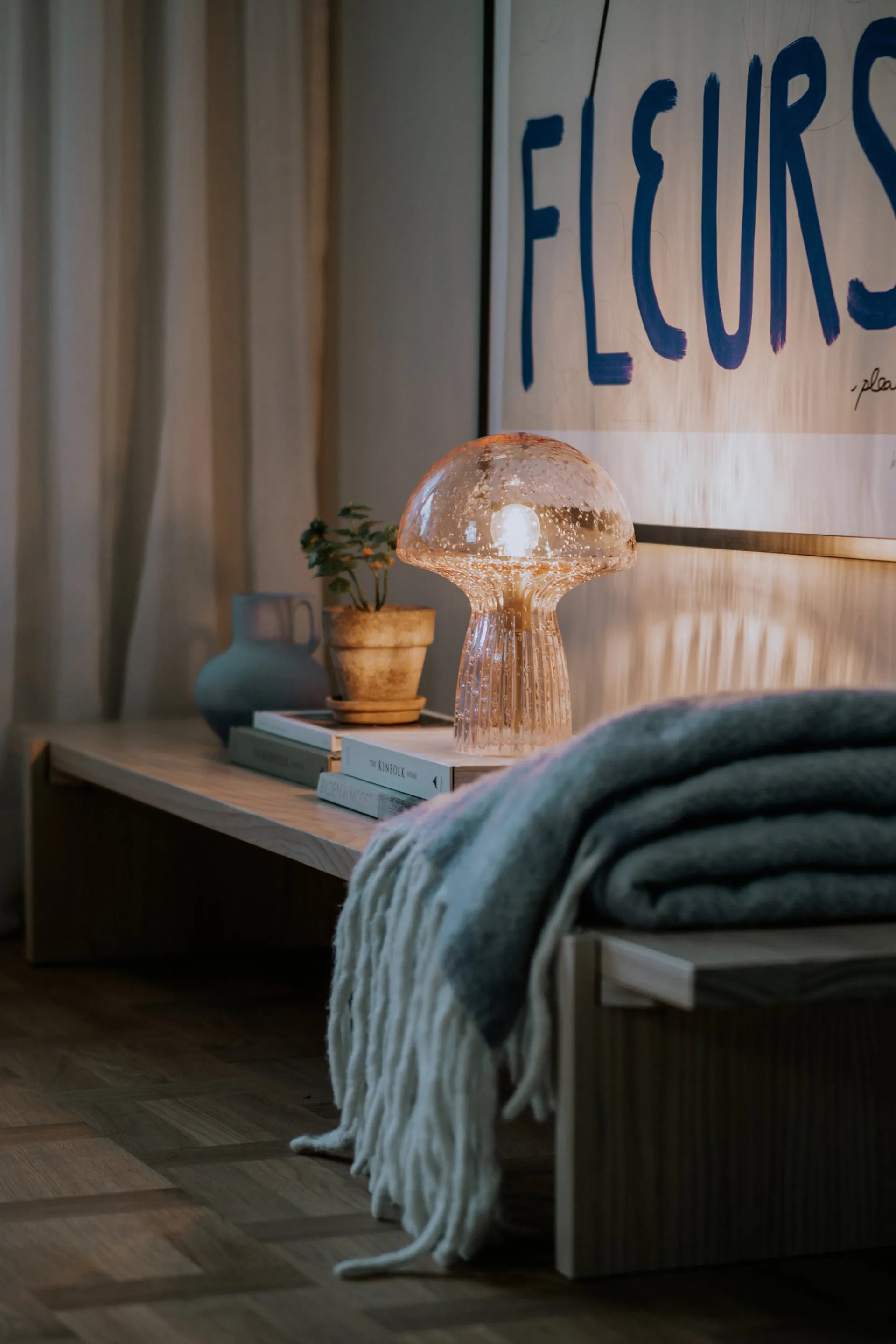 Lampa stołowa Fungo, edycja specjalna, różowa, 30 cm Globen Lighting