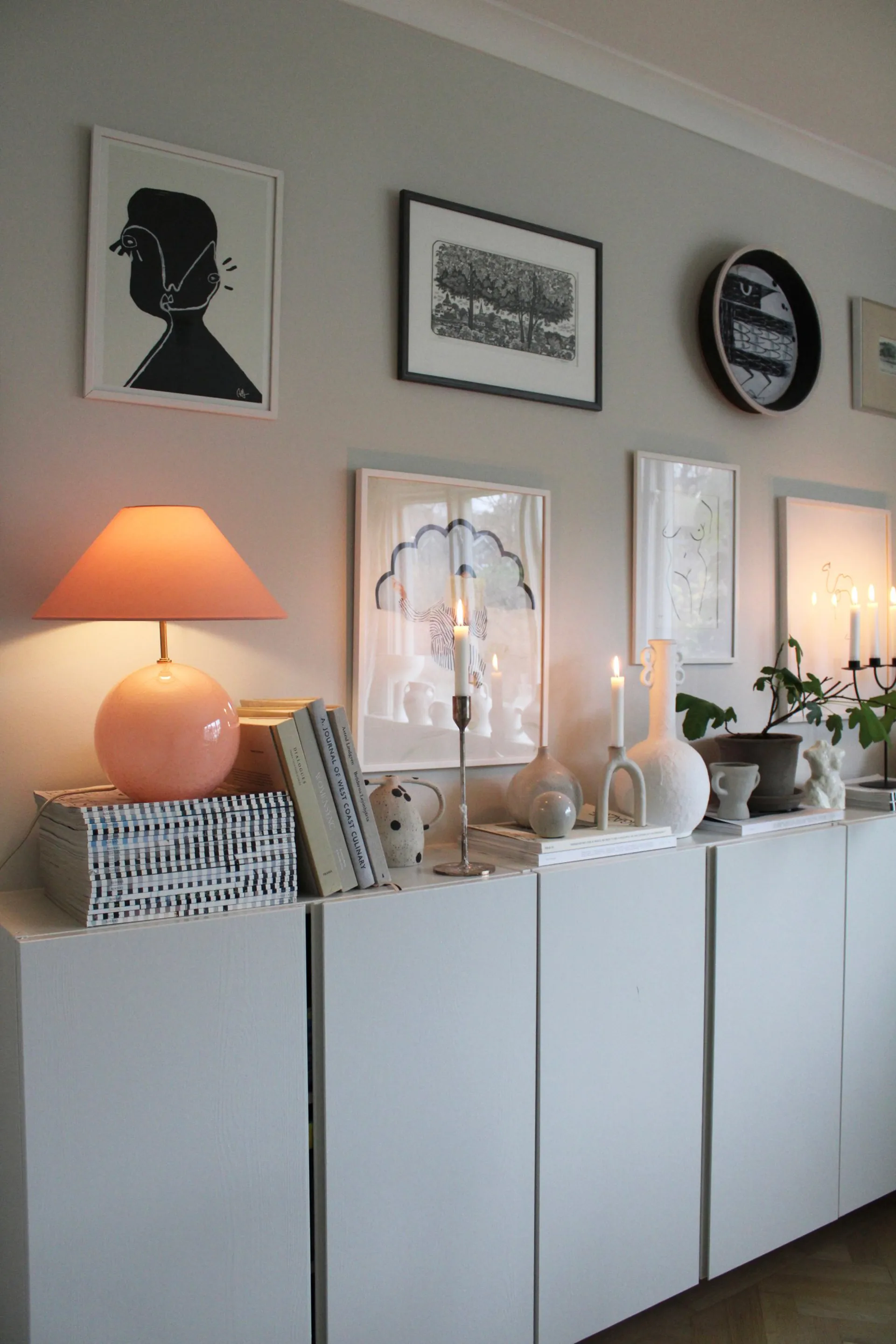 Lampa stołowa Iris 35, 39 cm, Blush Globen Lighting