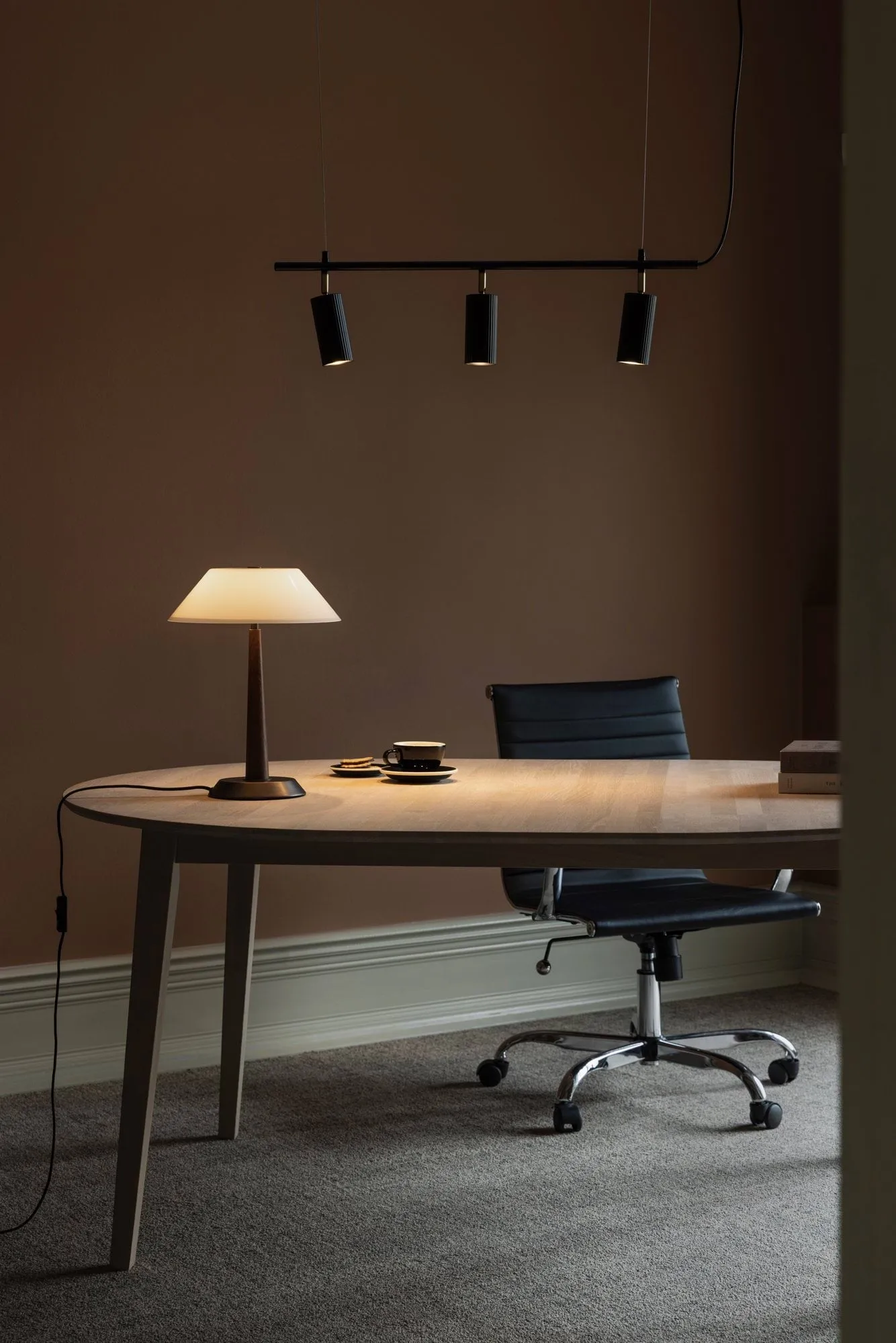 Lampa stołowa Ligna, Bejcowany na brązowo, Ø29x39,2 cm Globen Lighting