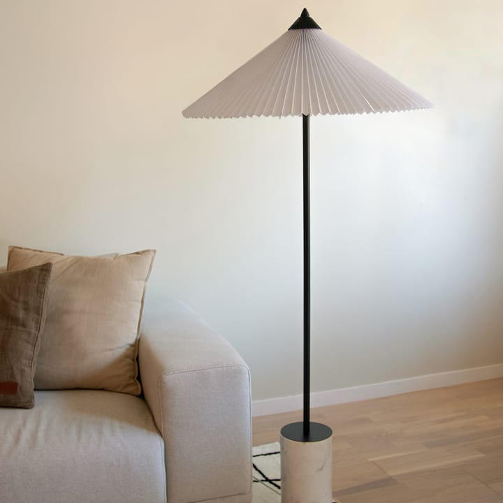 Matisse lampa podłogowa 150 cm - Czarny-biały - Globen Lighting