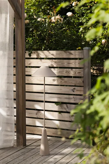 Podłogowa lampa przenośna Cannes - Mud - Globen Lighting