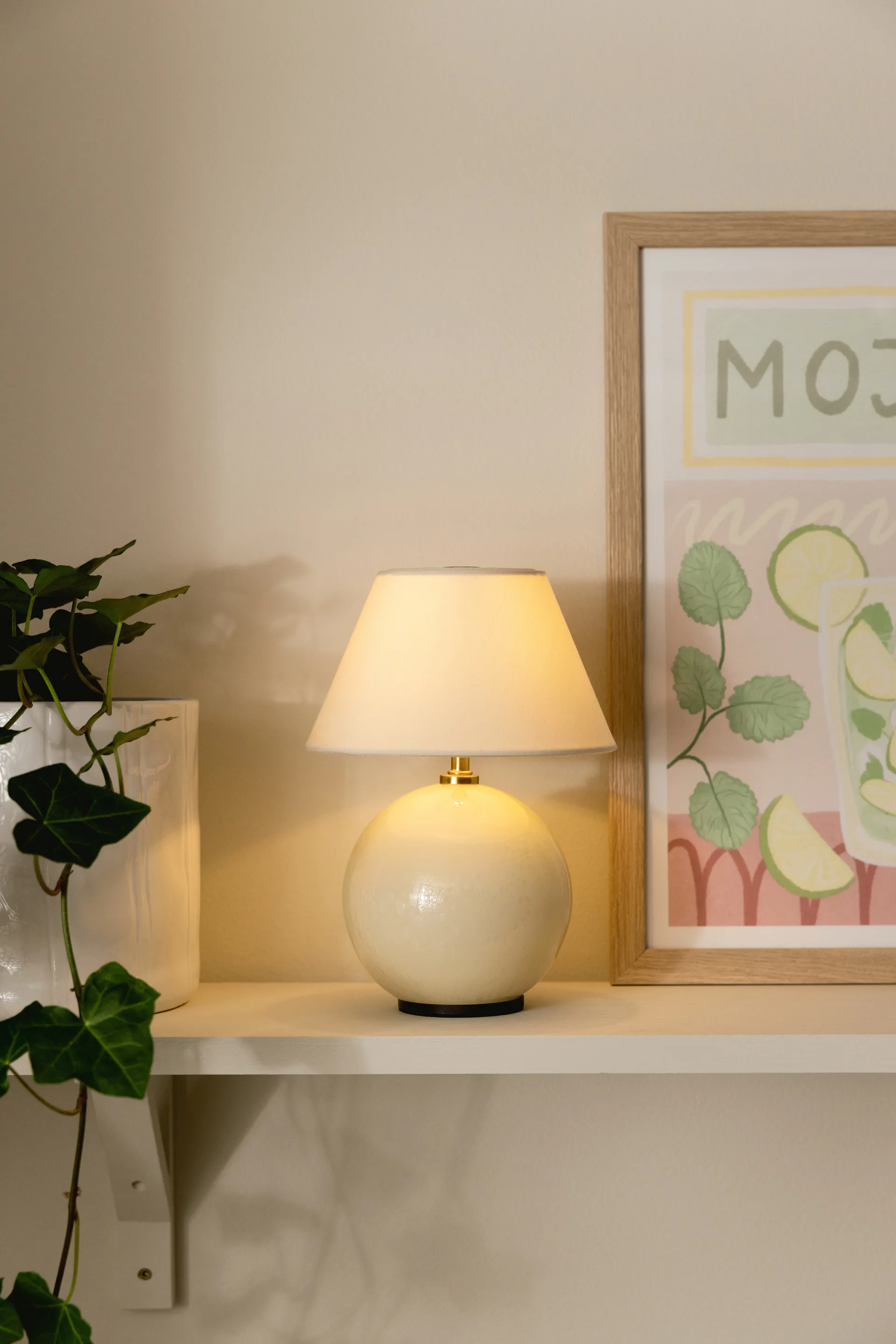 Przenośna lampa stołowa Iris 16, Kremowy Globen Lighting