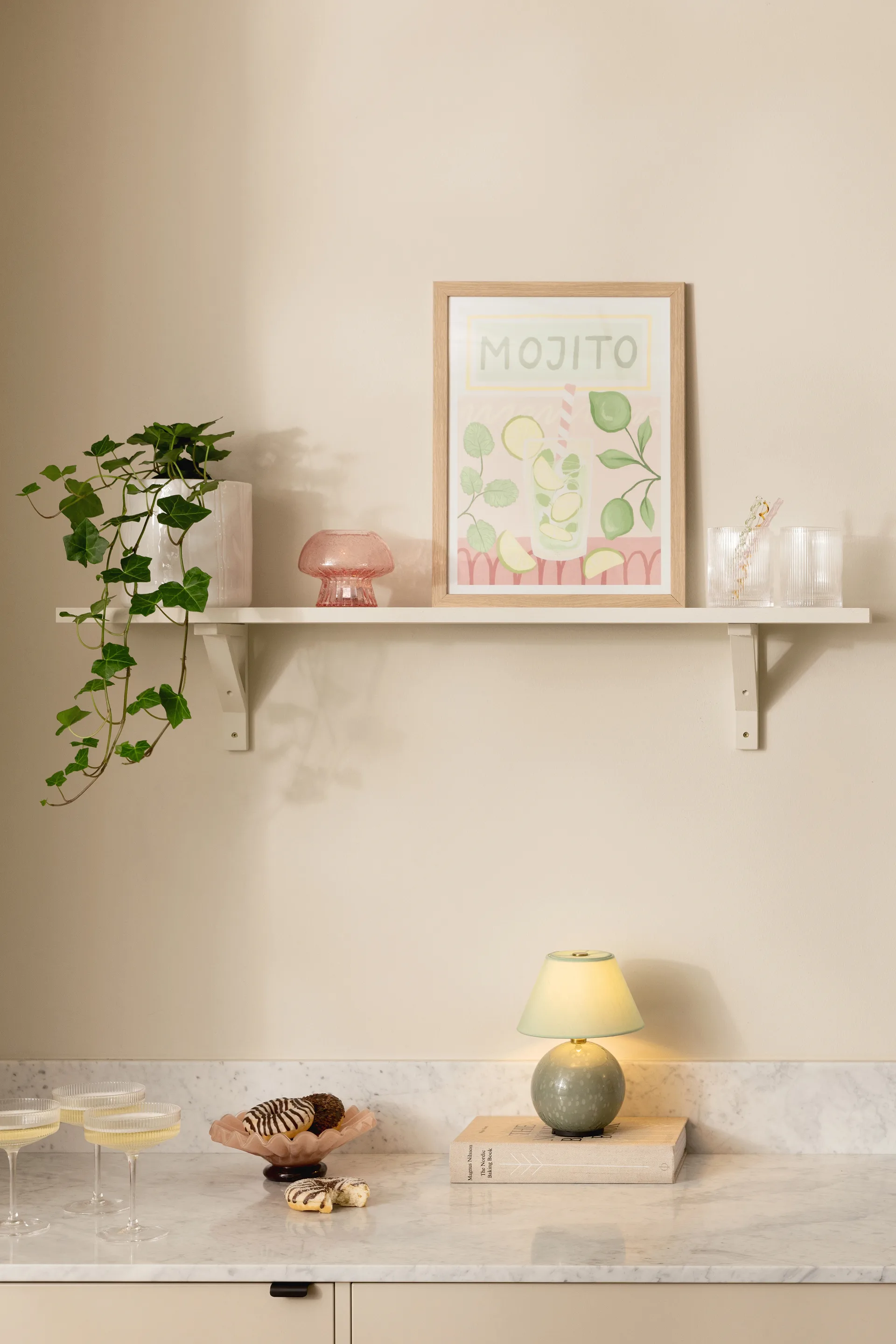 Przenośna lampa stołowa Iris 16, Zielony Globen Lighting