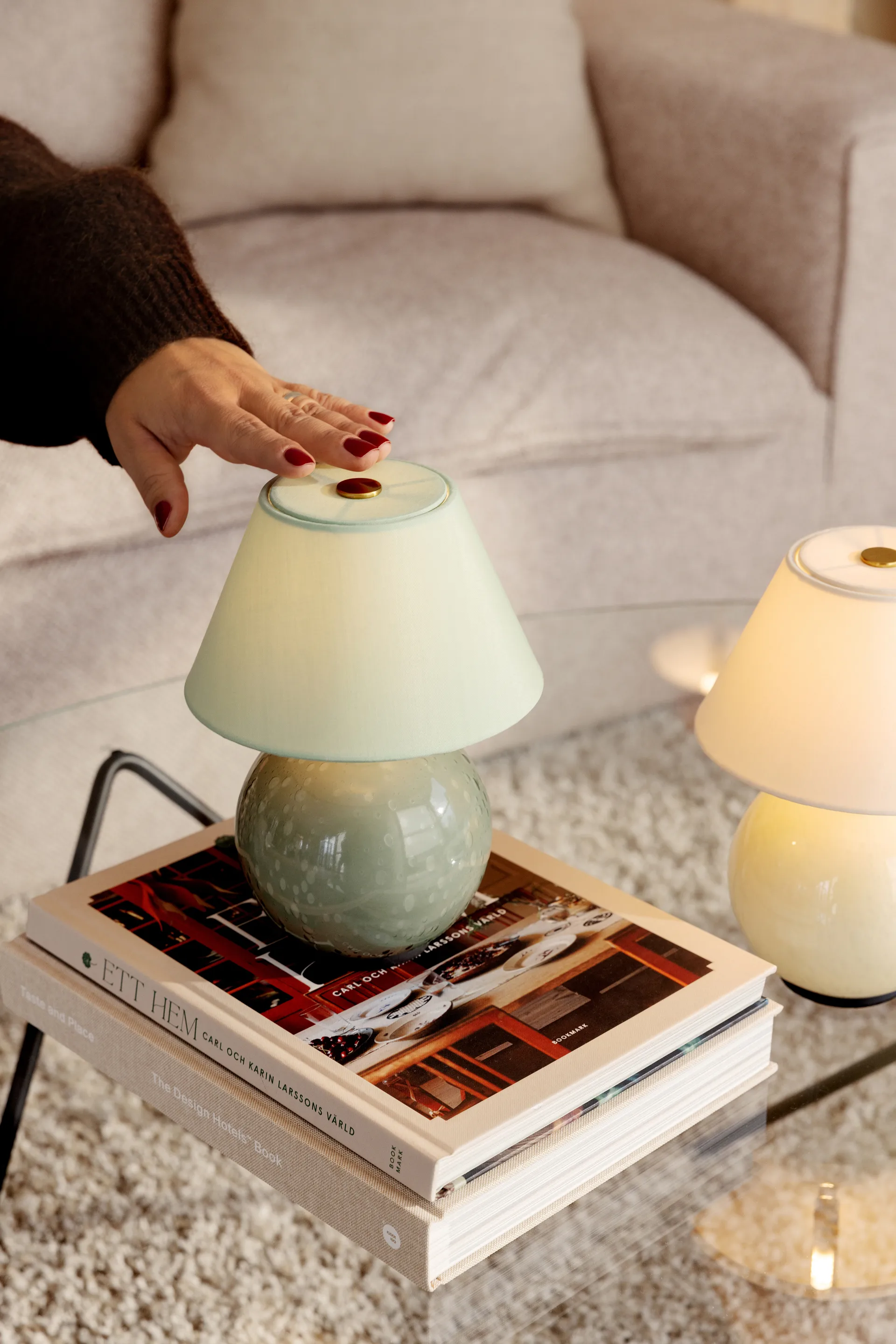 Przenośna lampa stołowa Iris 16, Zielony Globen Lighting