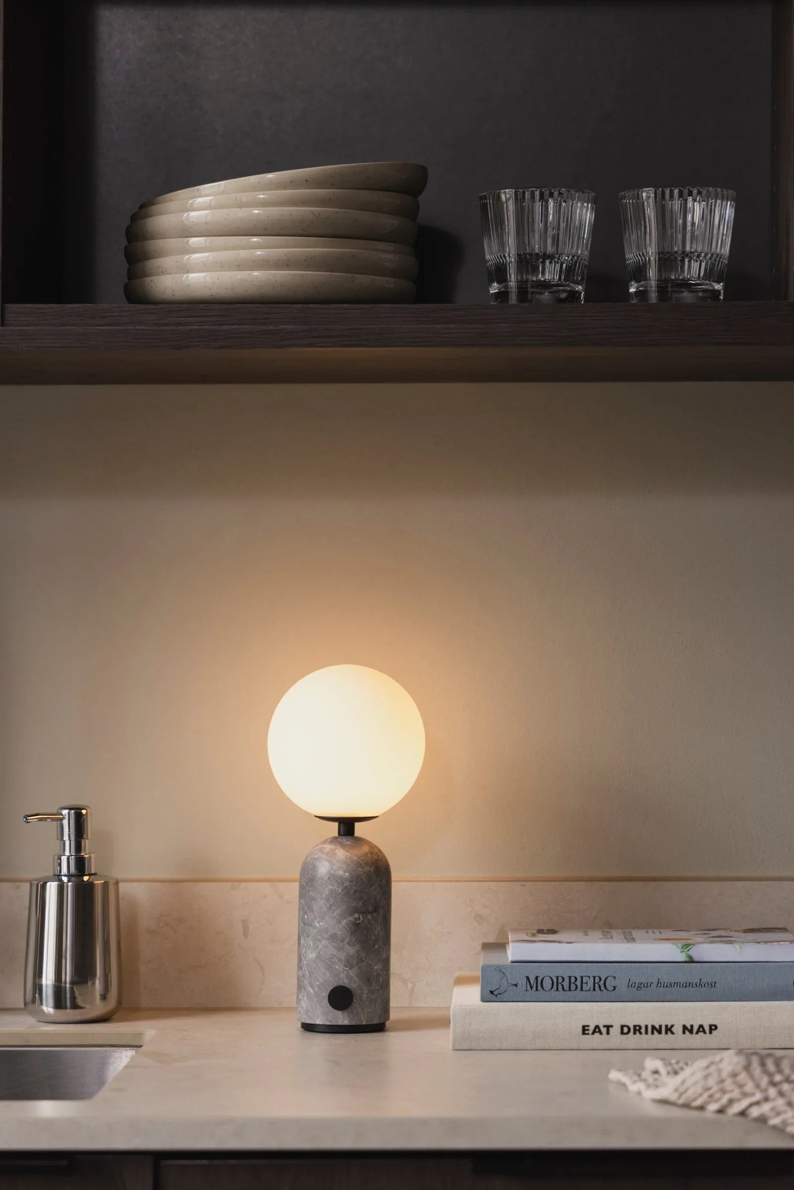 Przenośna lampa stołowa Torrano, Marmur szary, 27,5 cm Globen Lighting