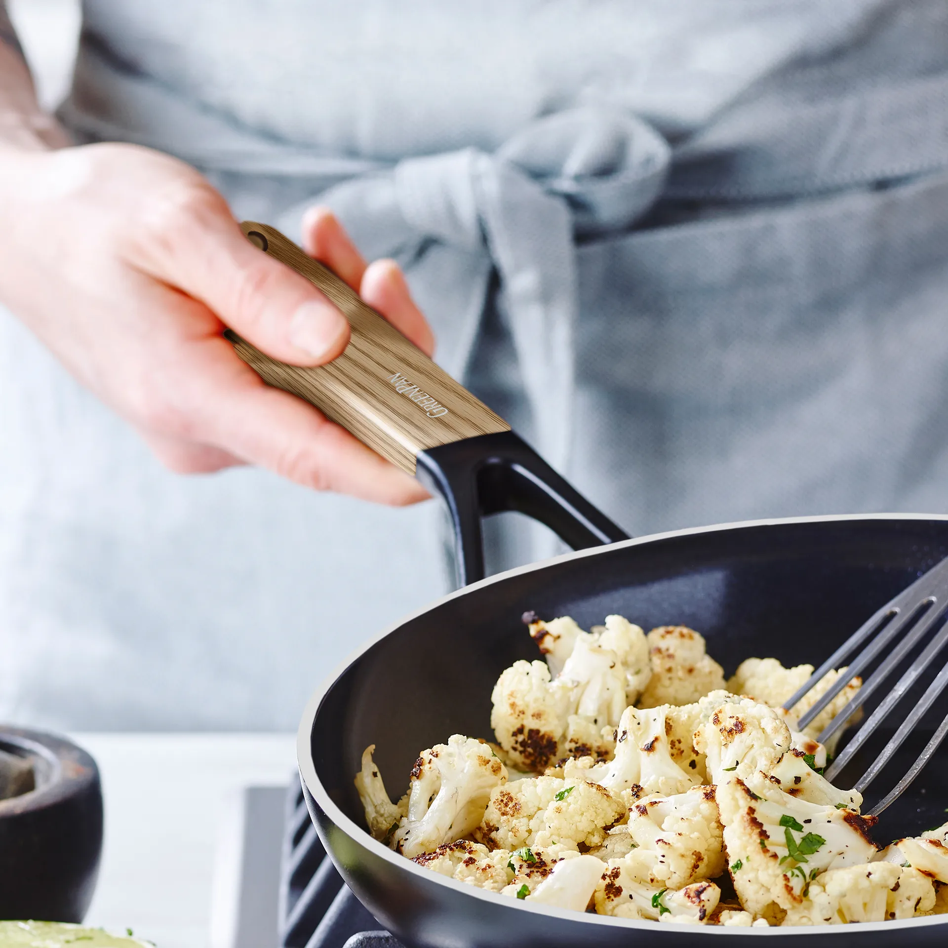 Patelnia Eco Smartshape 20 cm, Light wood GreenPan