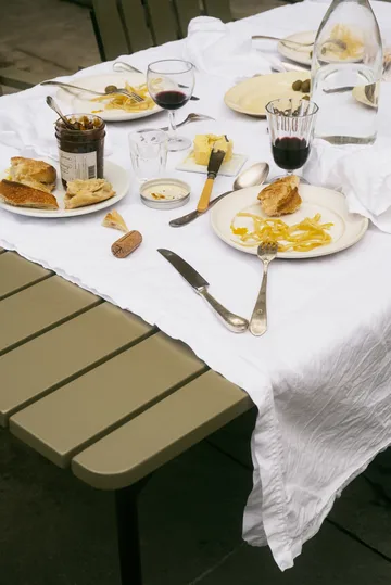 Stół B31 - Jasnozielony dąb-czarny - Grythyttan Stålmöbler