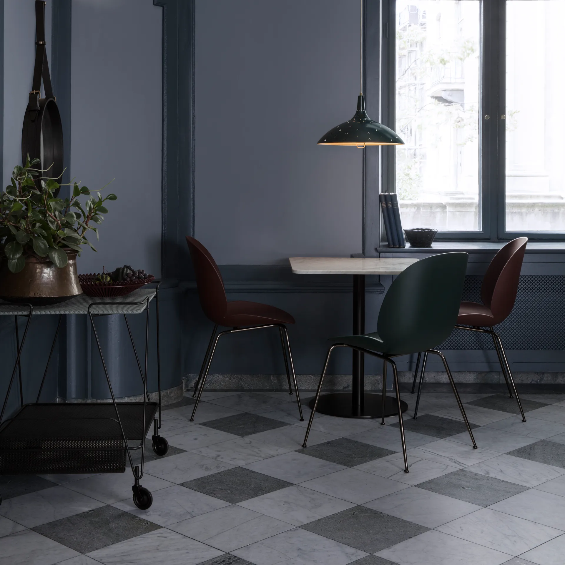 1965 lampa wisząca, Bistro green GUBI