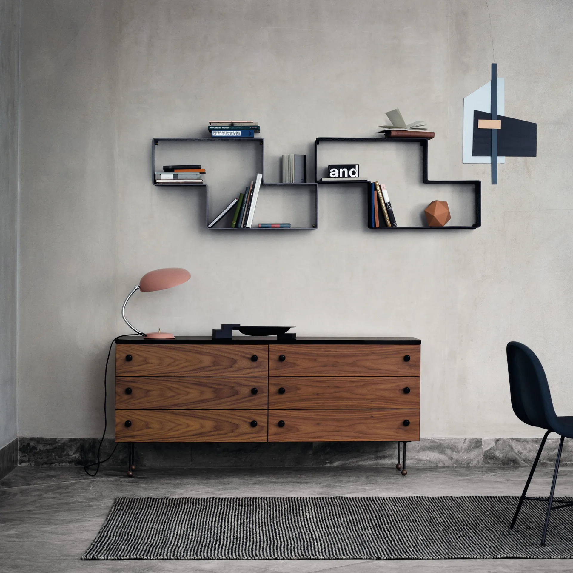 62 Dresser komoda, american walnut, 6 szuflady GUBI