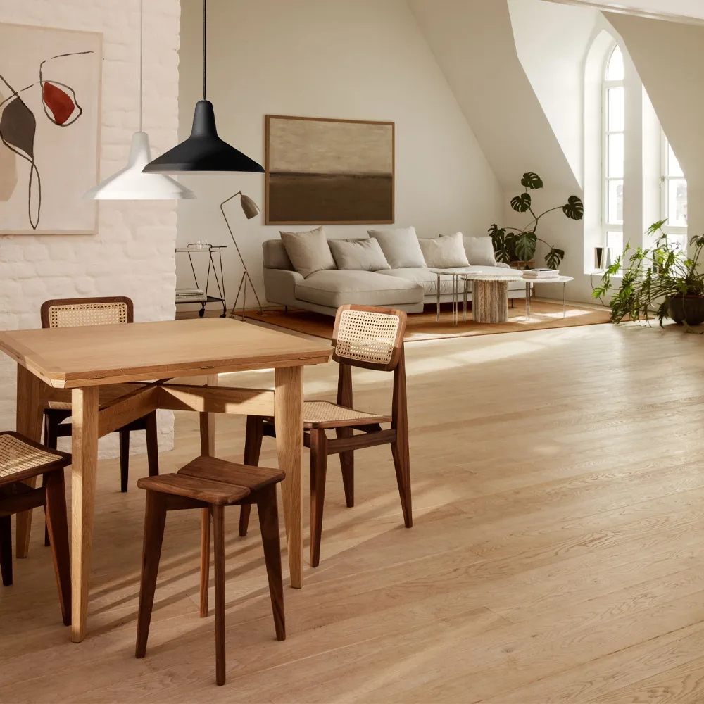 B-Table stół , american walnut GUBI