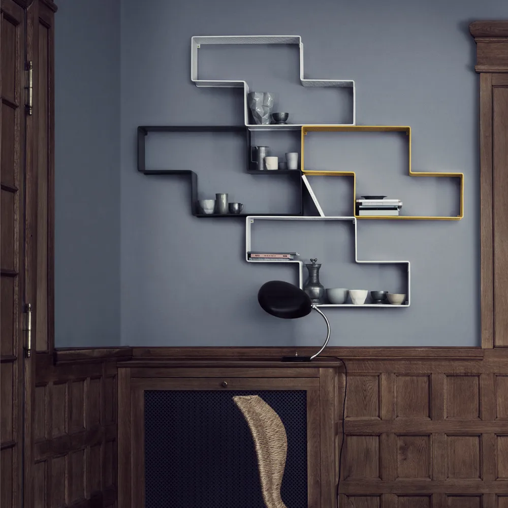 Dédal półka, soft black GUBI