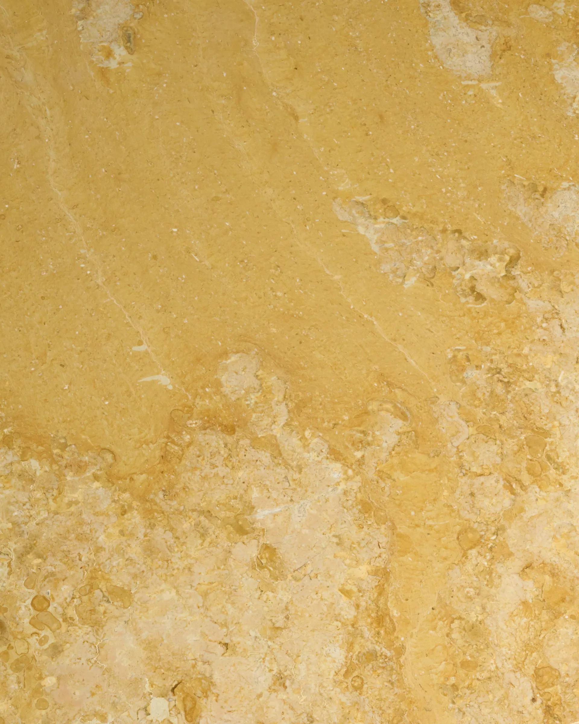 Doric stolik kawowy, Honey Amber marmur, 80x80 cm GUBI