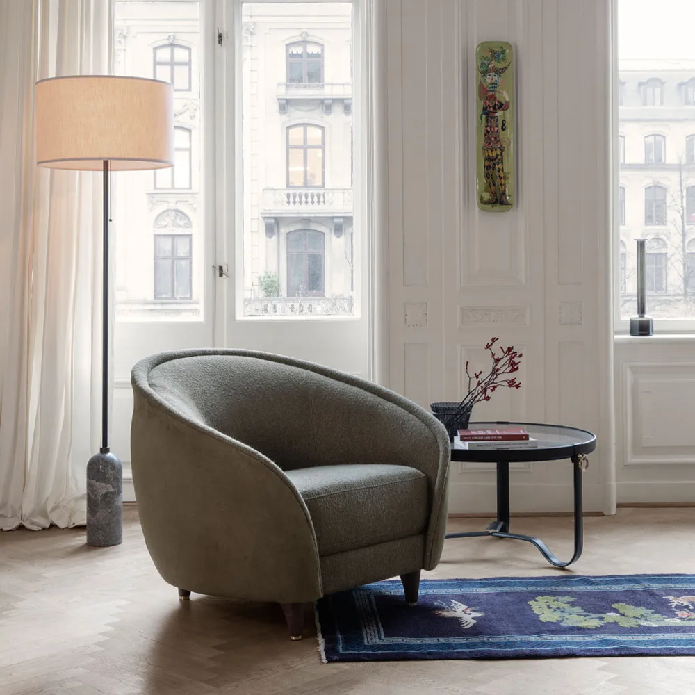 GraBiałyy lampa podłogowa, czarny stal/biały GUBI