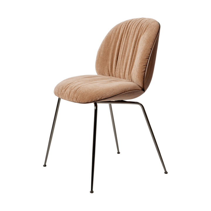 Krzesło Beetle Soft z tapicerowanym frontem - Belsuede Dedar 132-matowo lakierowany orzech-czarny chrom - GUBI