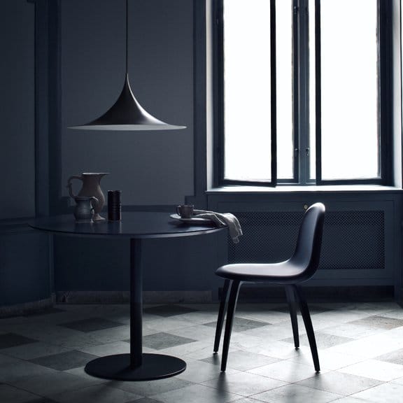 Lampa Semi Ø 60 cm, Black semi matt GUBI