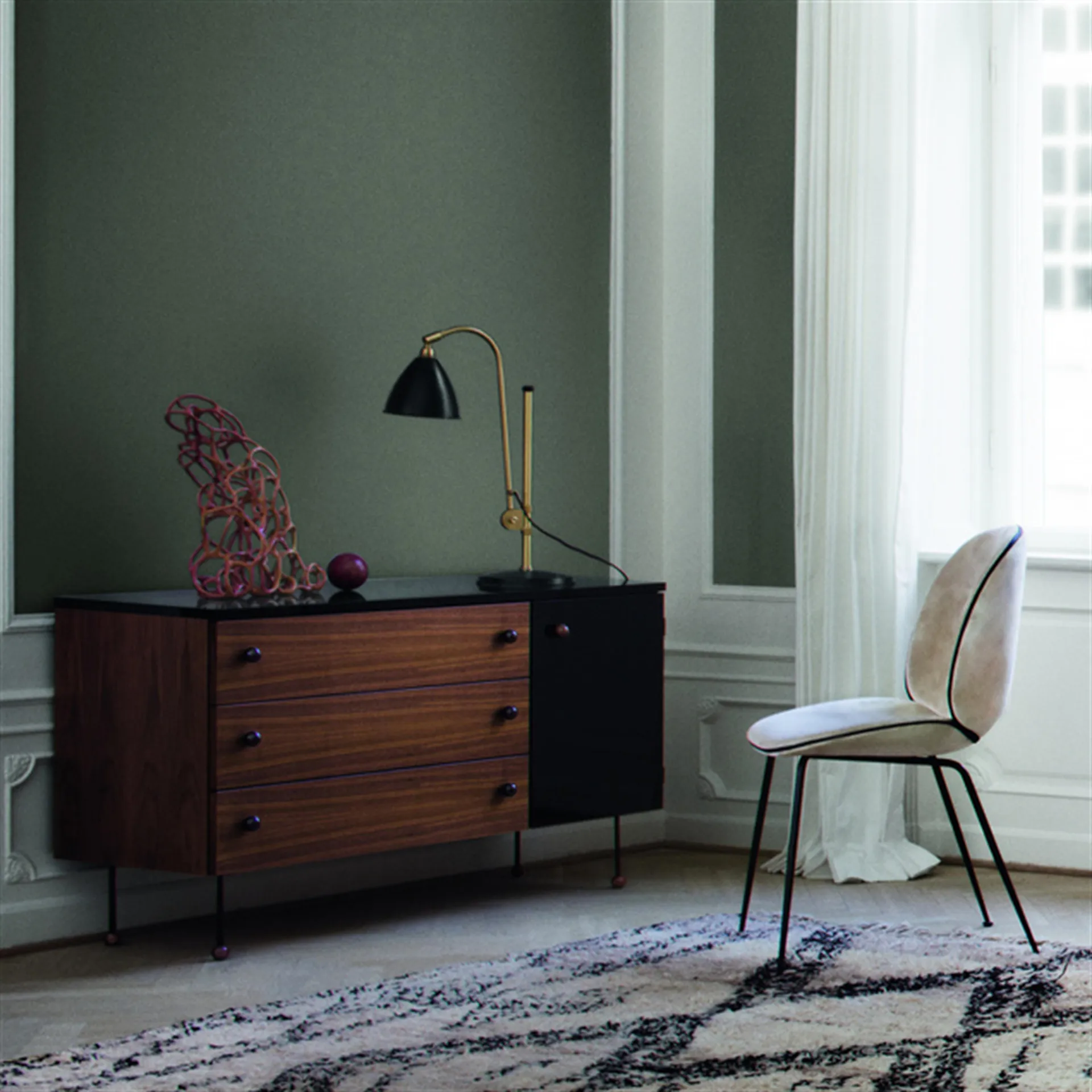 Lampa stołowa Bestlite BL1, czarny-węgiel-mosiądz GUBI