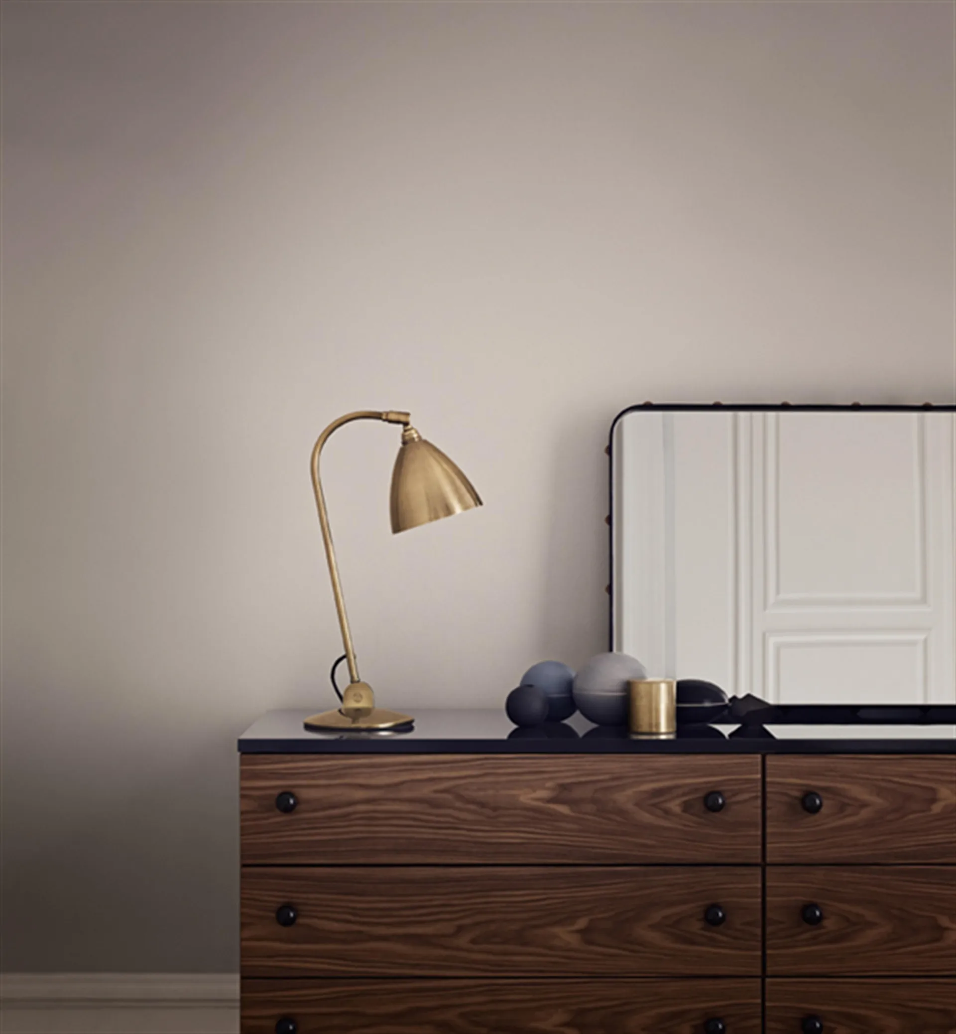 Lampa stołowa Bestlite BL2 , mosiądz GUBI