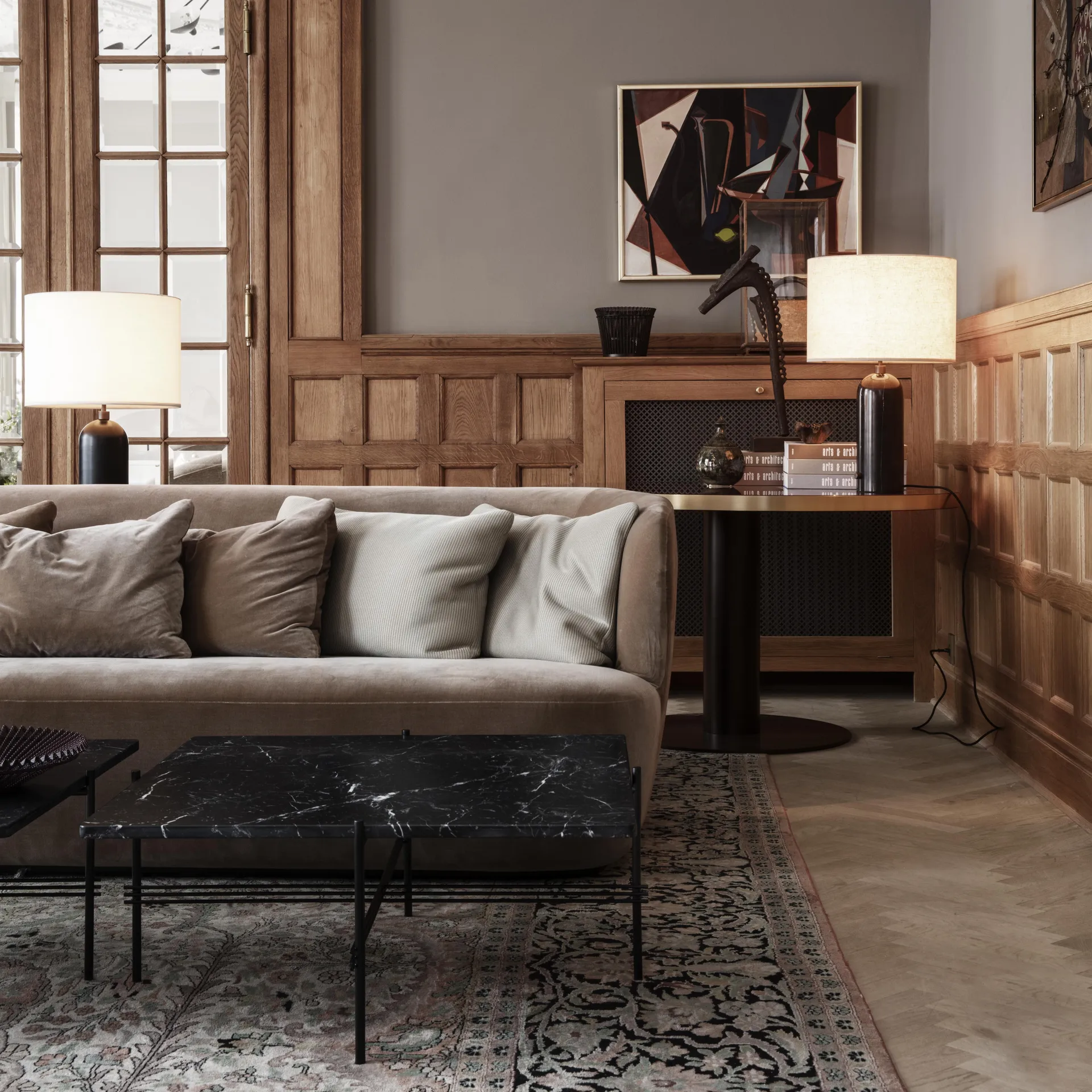 Lampa stołowa Gravity L, blackend steel + biała przesłona GUBI