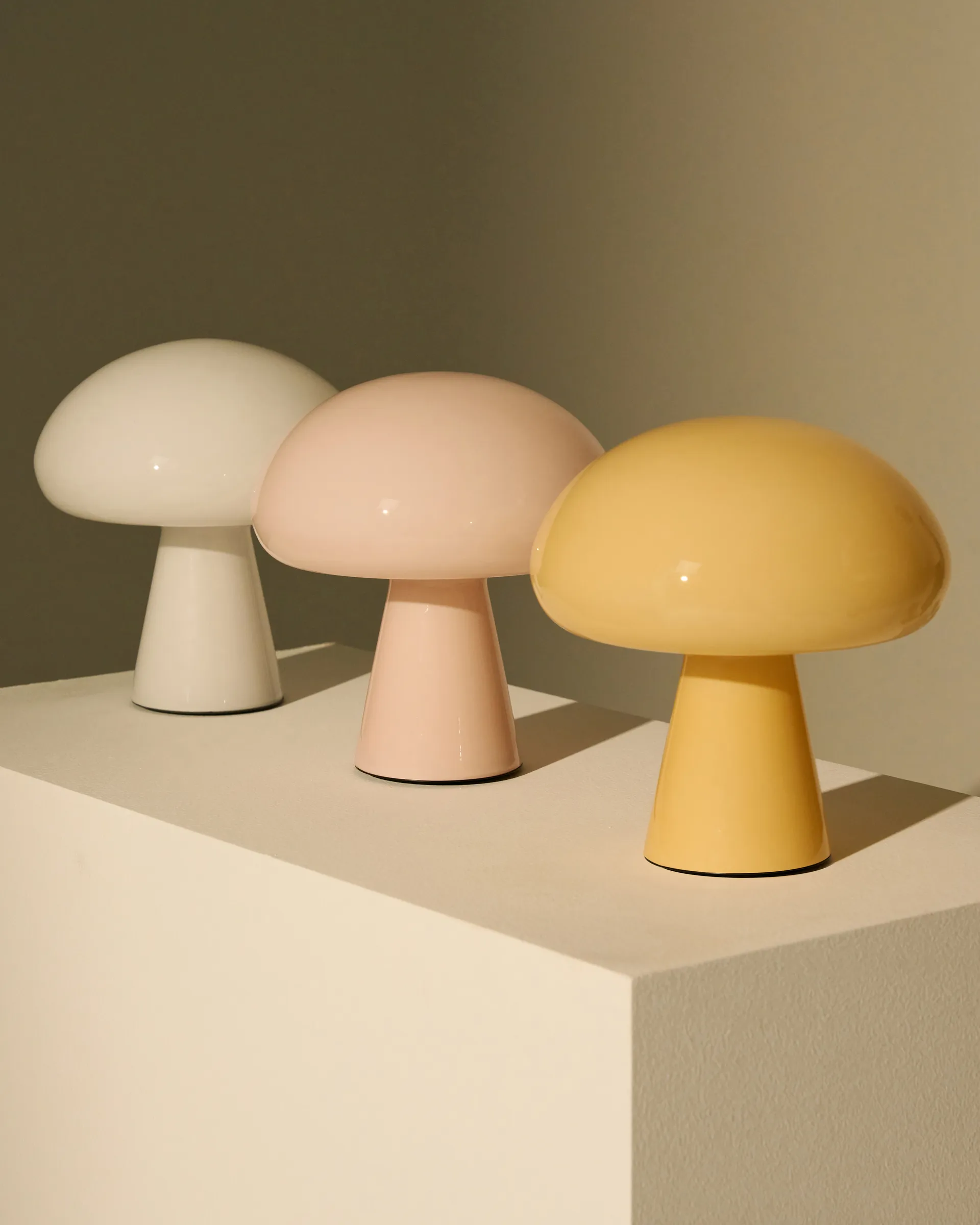 Lampa stołowa Obello, Powder pink GUBI