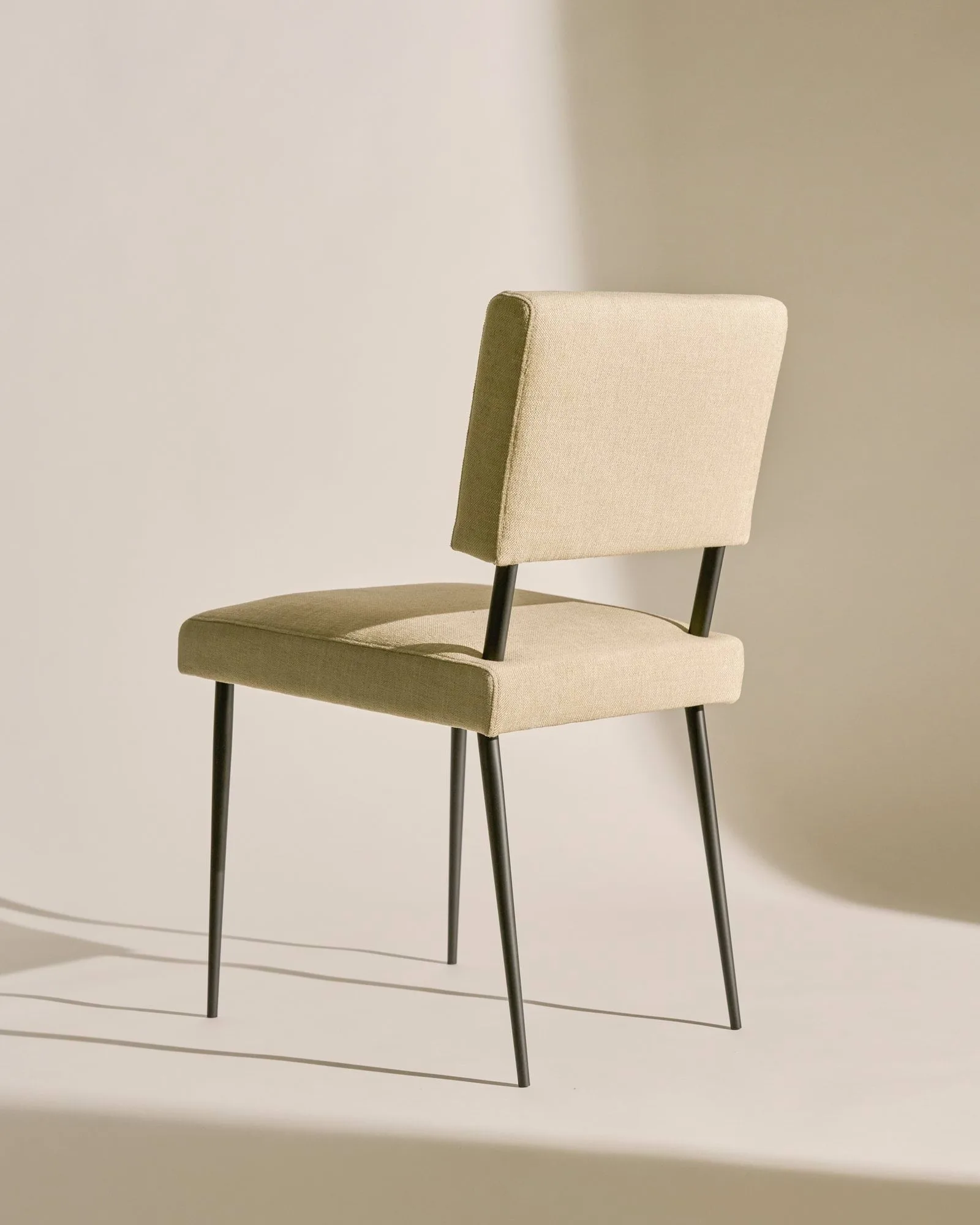 M-Chair krzesło, Bonito 075-matowa czerń GUBI