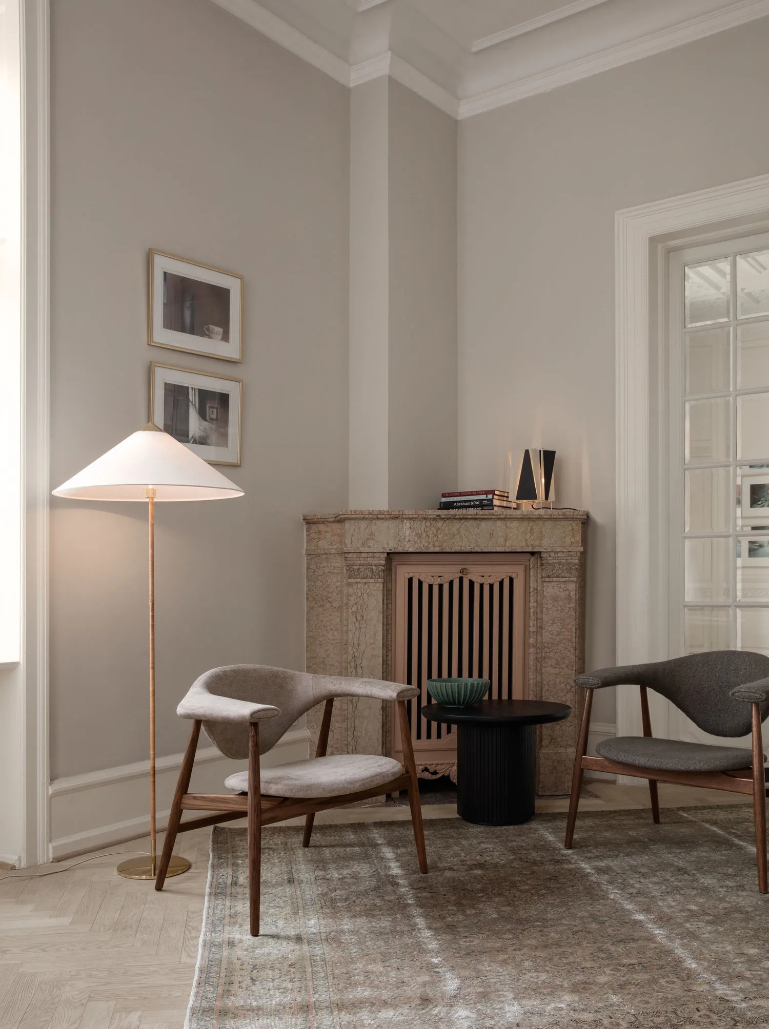 Masculo fotel, Eero special FR 106-walnut GUBI