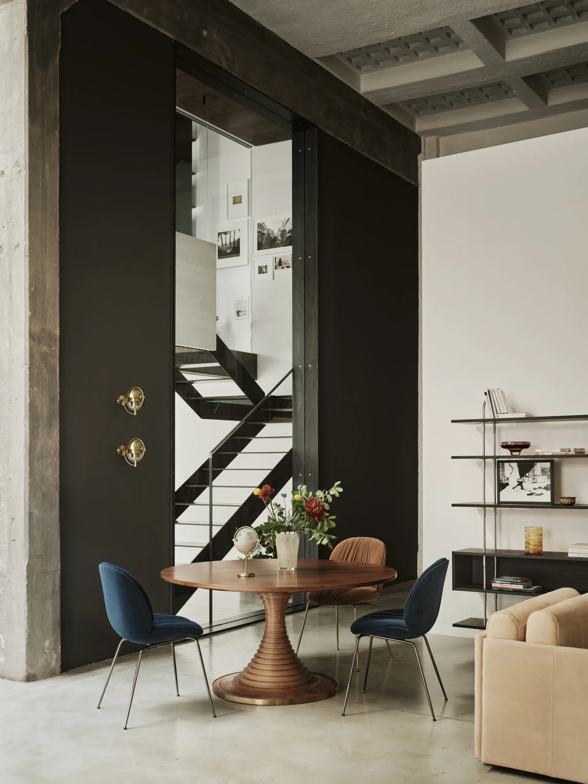 Multi-Lite kinkiet, Mosiądz GUBI