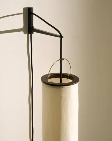 Silk Lantern kinkiet - Natural white silk-semi matt czarny - GUBI