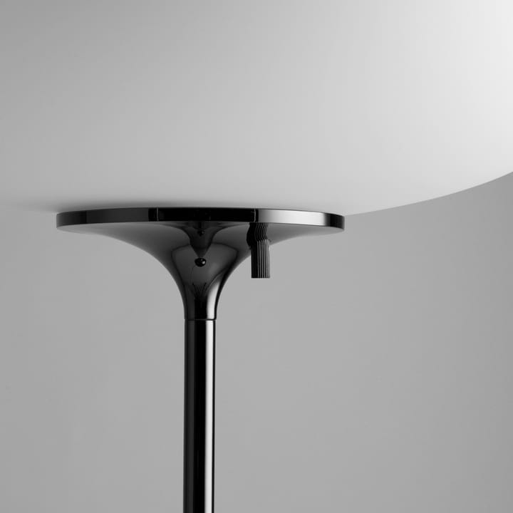 Stemlite lampa podłogowa 110 cm - Black Chrome - GUBI