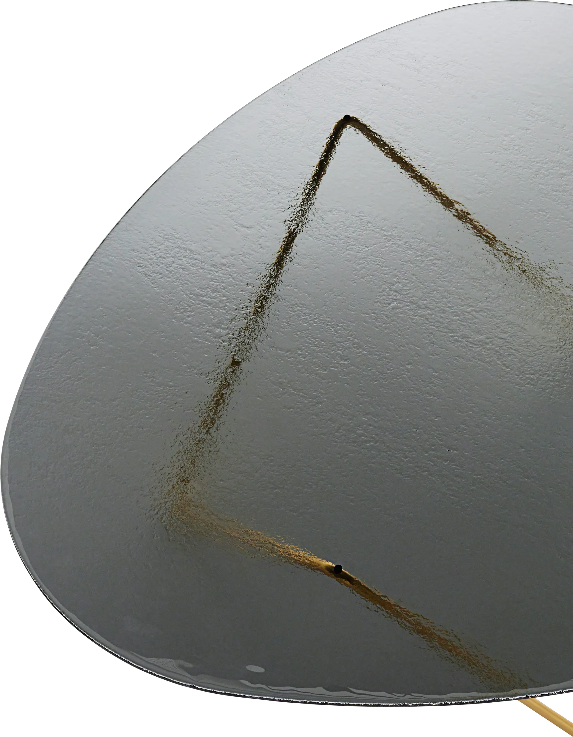 Stolik kawowy Pedrera, Półmatowy mosiądz–strukturalne szkło smoke GUBI