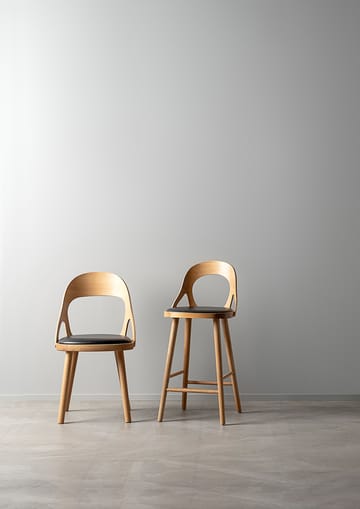 Colibri  krzesło barowe 63 cm - Dąb olejowany - czarne siedzisko - Hans K