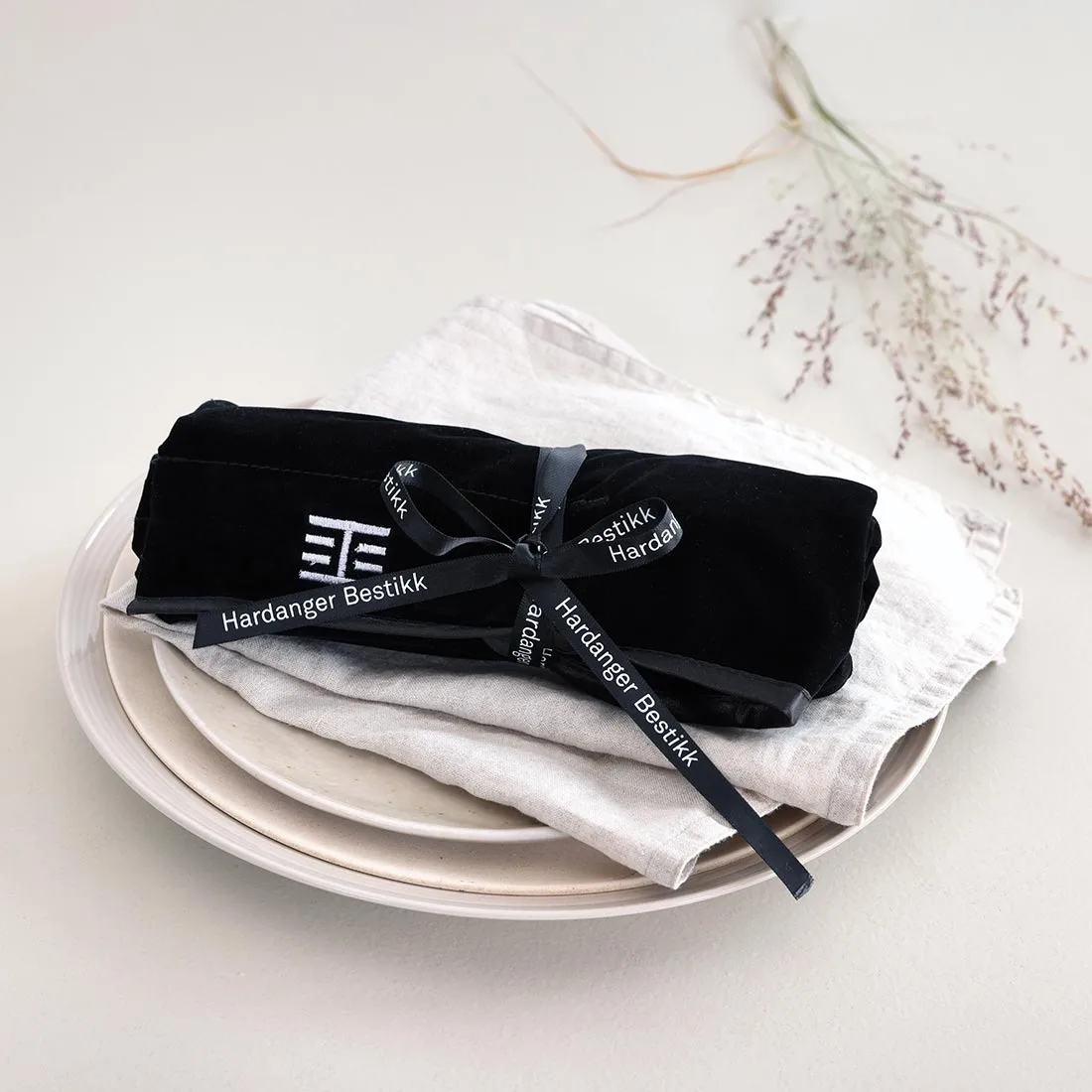 Etui na sztućce deserowe Hardanger, Czarne Hardanger Bestikk