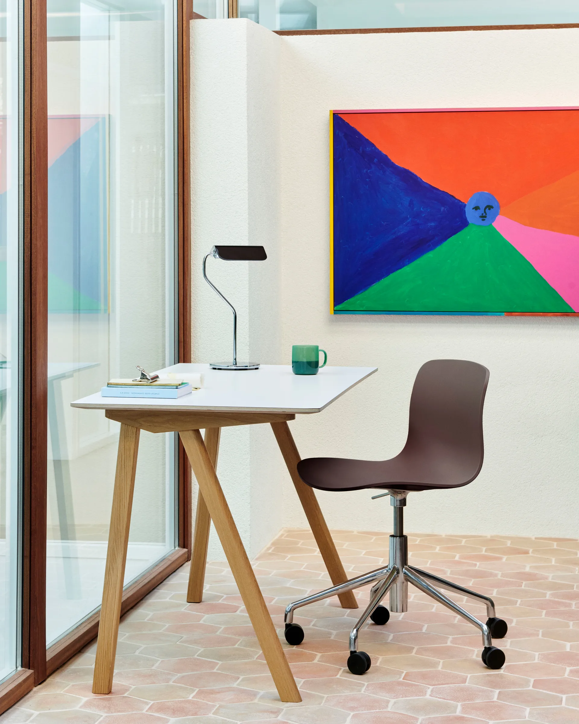 Apex lampa stołowa, Iron black HAY